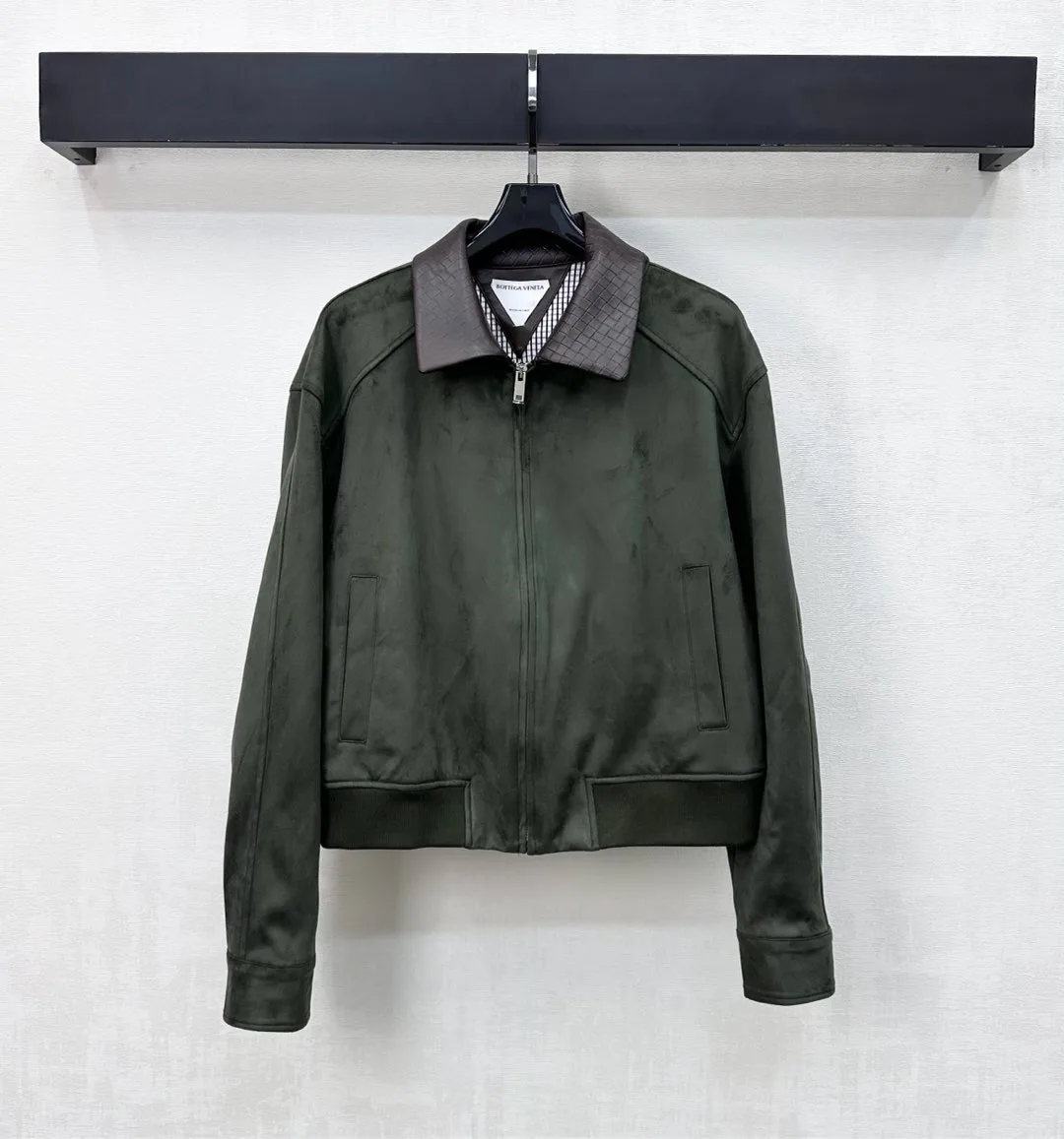 Кожаные Куртки И Дублёнки Женские Balenciaga 3910006