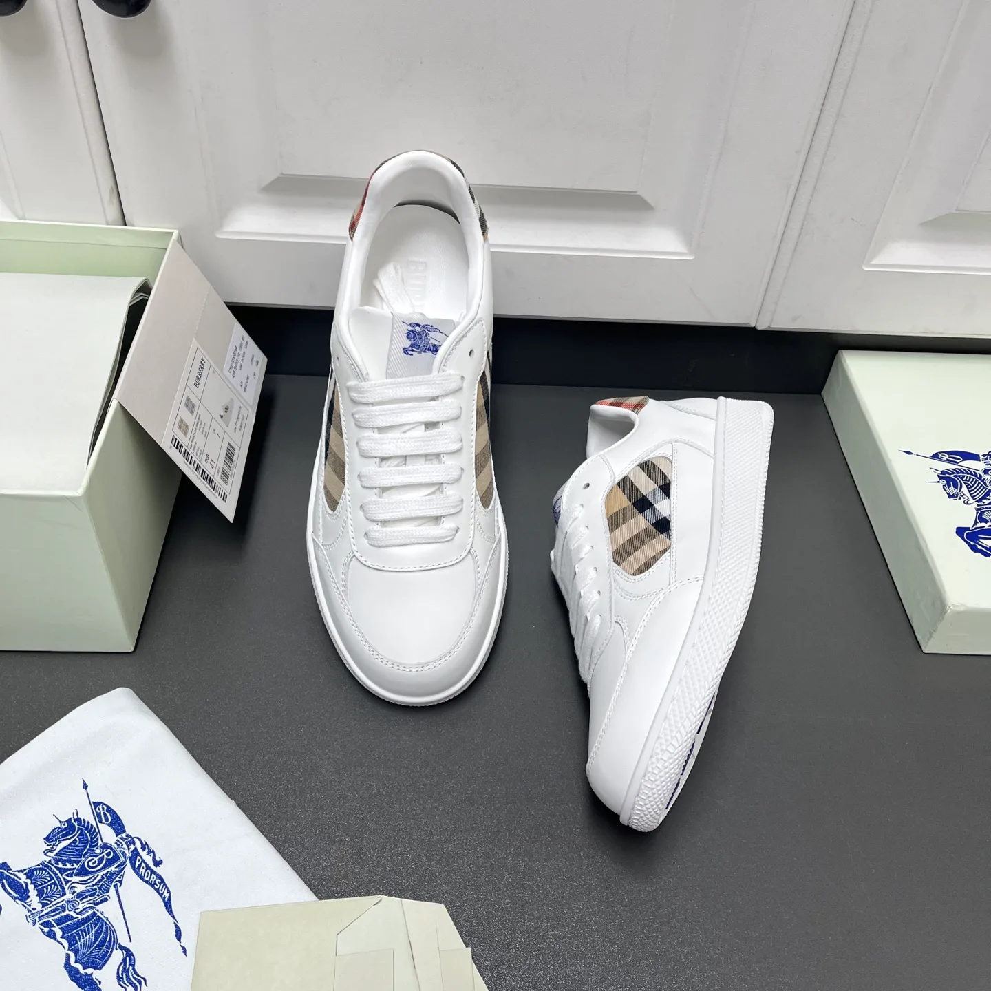 Кроссовки Женские Burberry 9998348