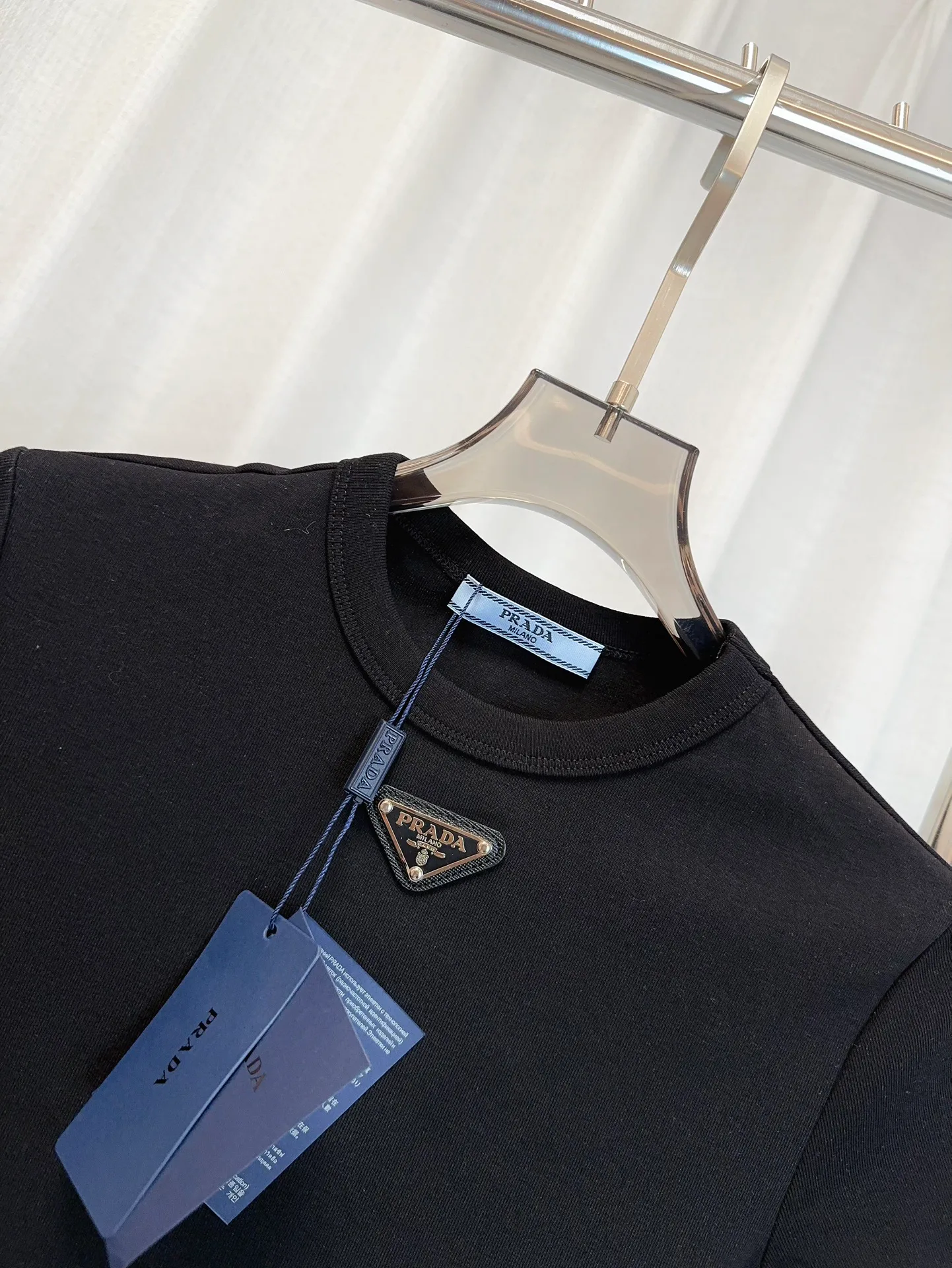 Футболки Женские Prada 25636