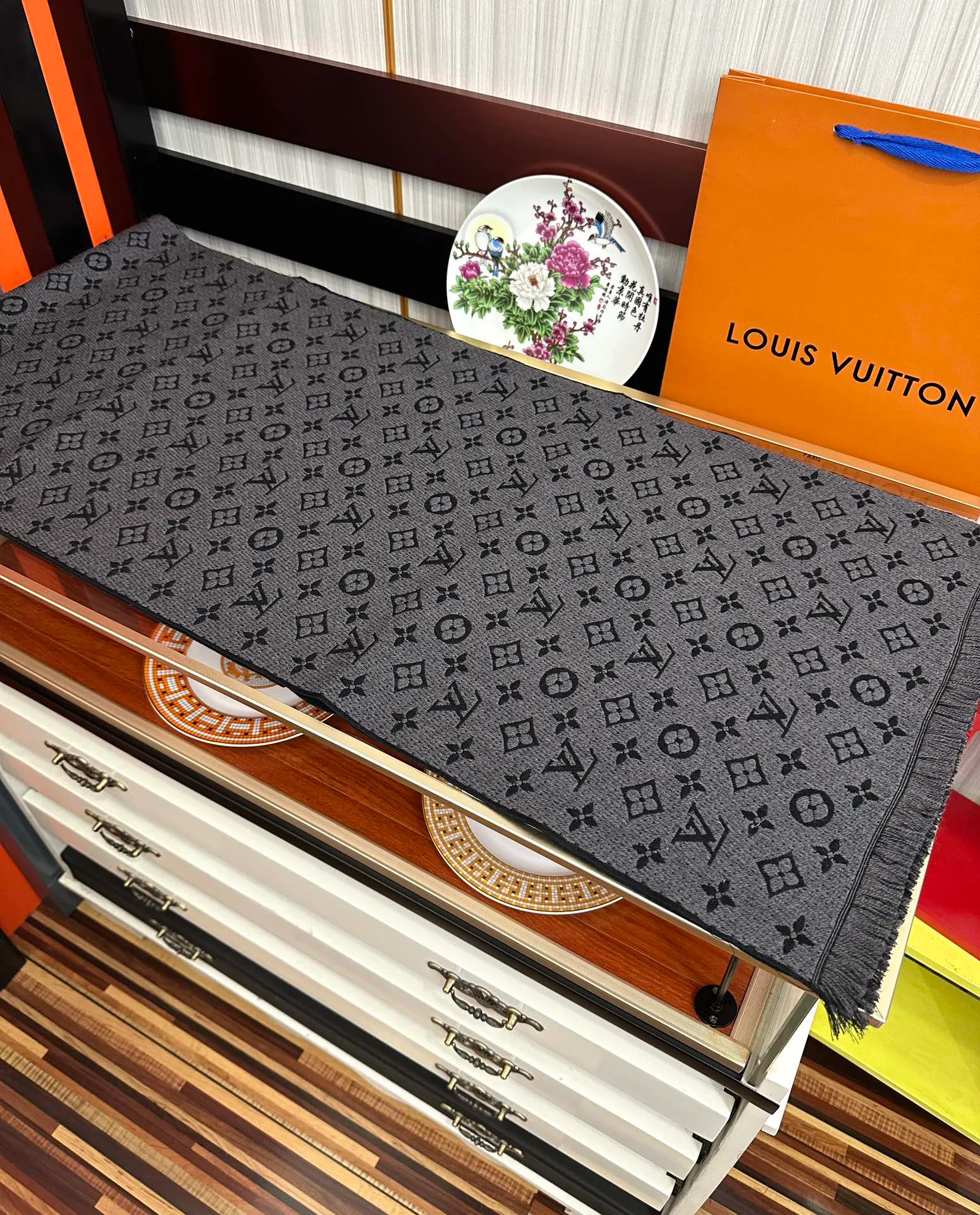 Шарфы Louis Vuitton 538250
