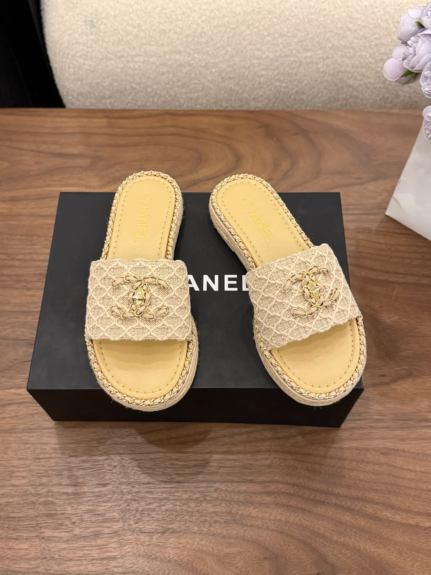 Сандалии Женские Chanel 11559237