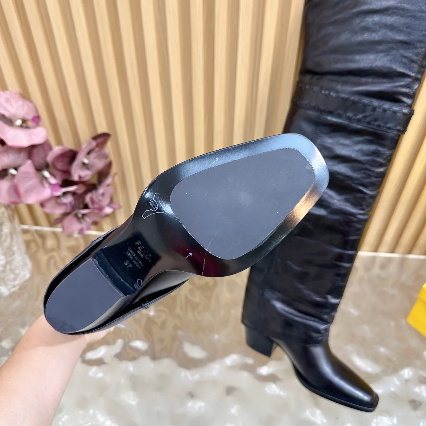 Сапоги Женские Fendi 18235460