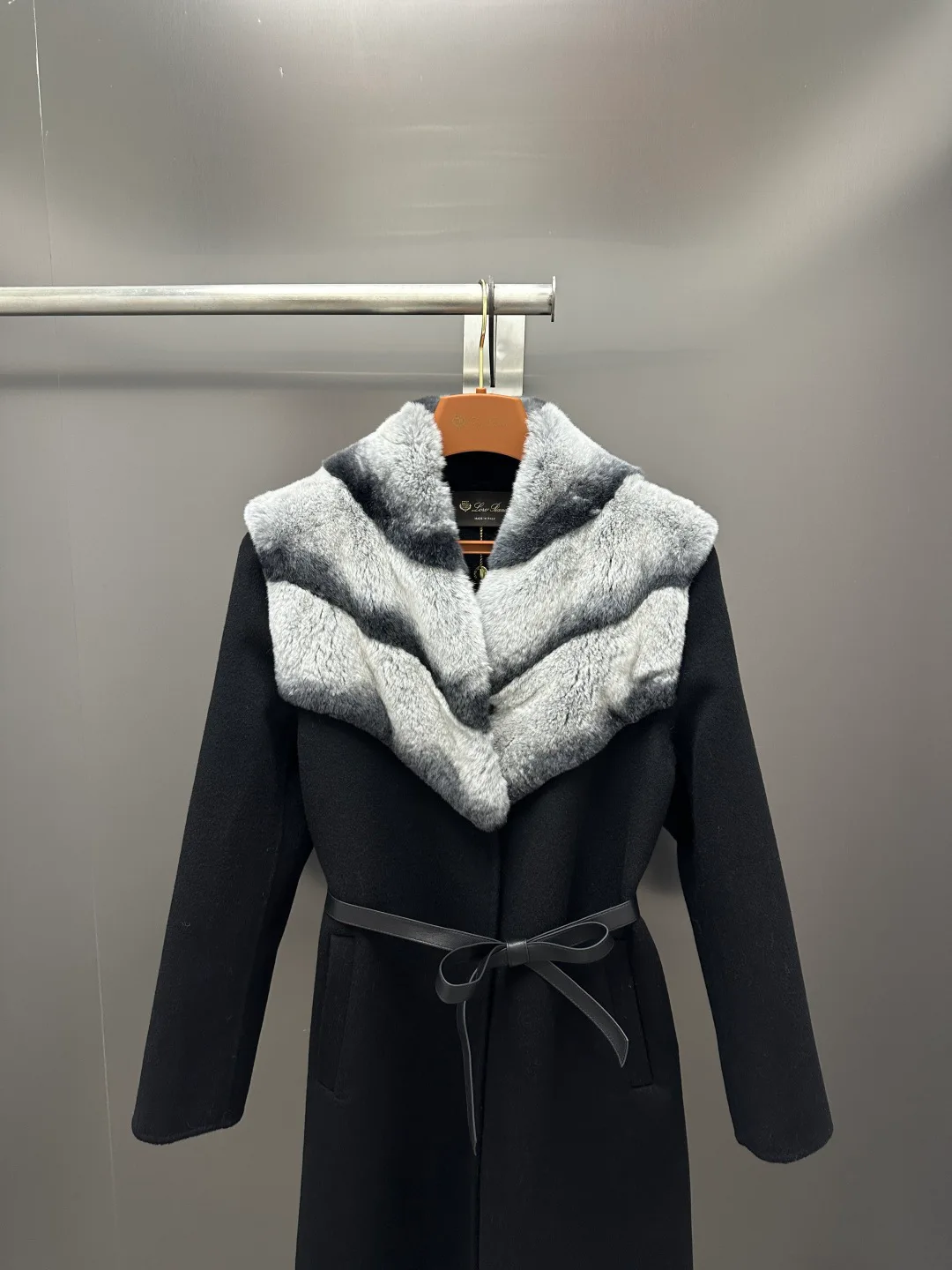 Пальто Женские Loro Piana 18761643