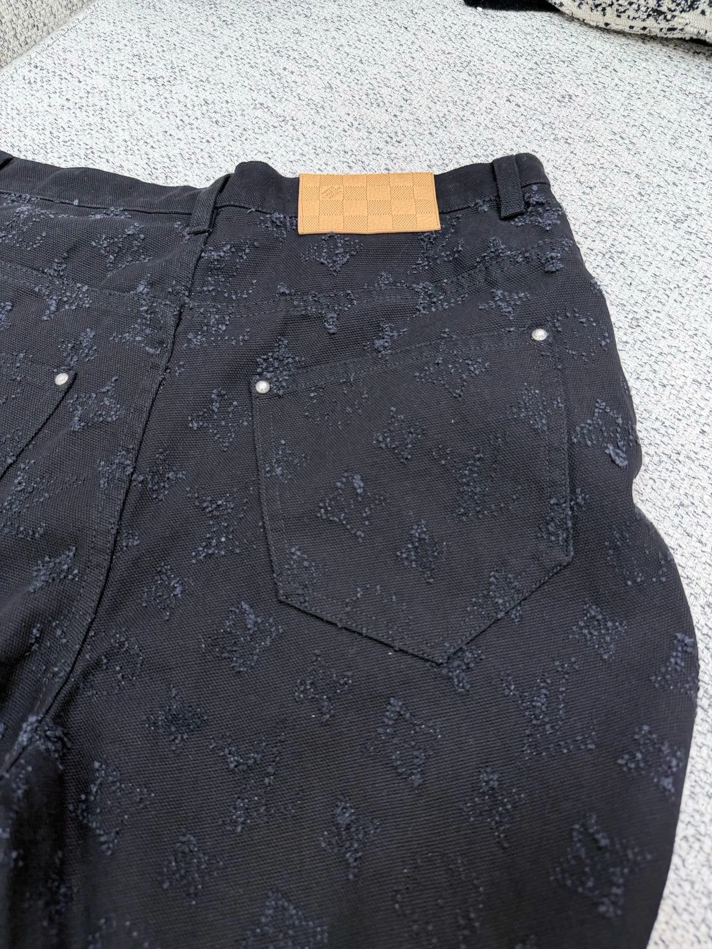 Джинсы Мужские Louis Vuitton 18243979