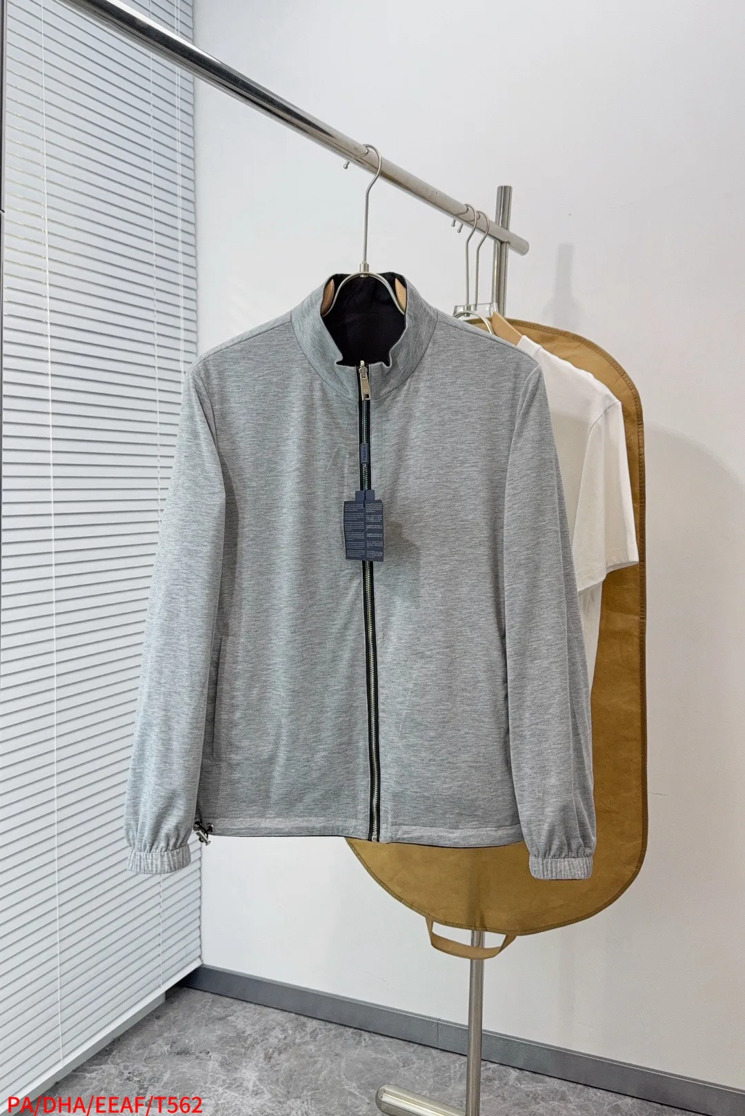 Куртки И Пуховики Мужские Prada 11684081