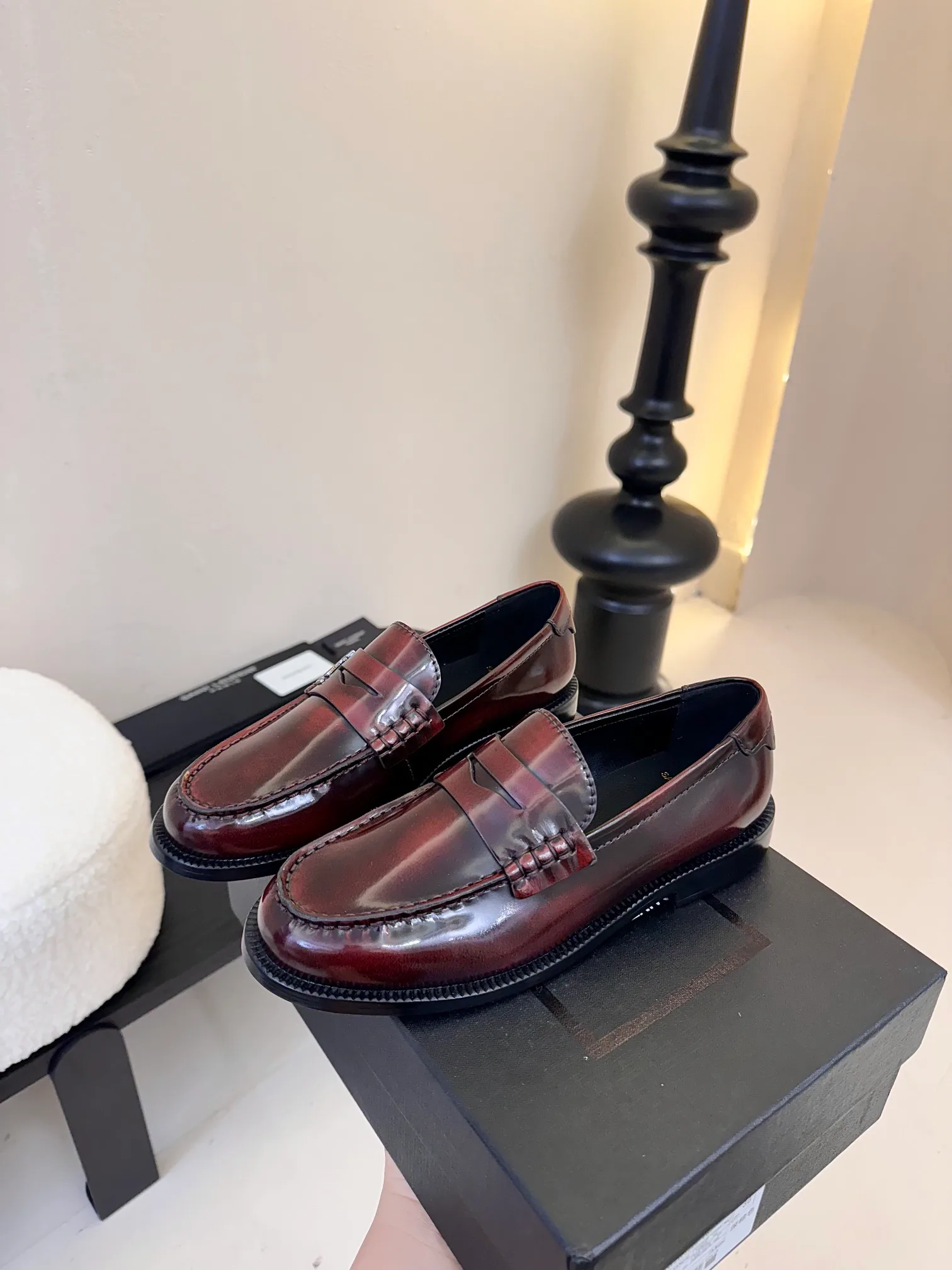 Лоферы Женские Saint Laurent 24383