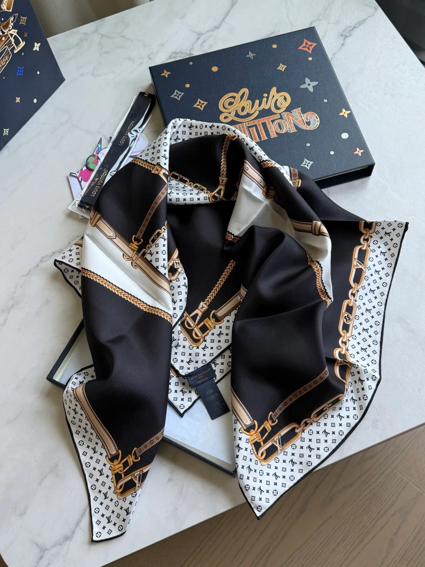 Платки Louis Vuitton 11613510