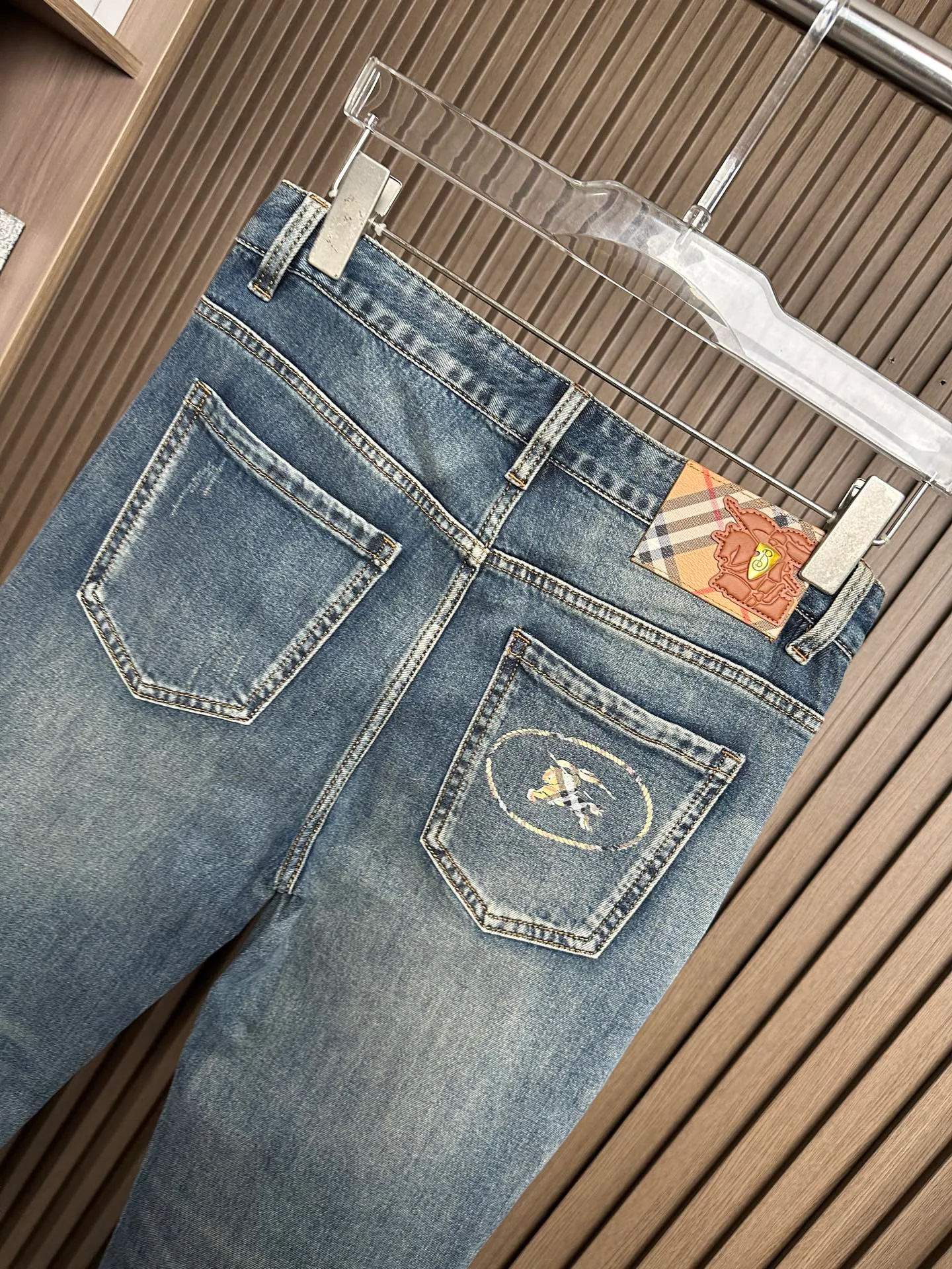 Джинсы Женские Burberry 12192770