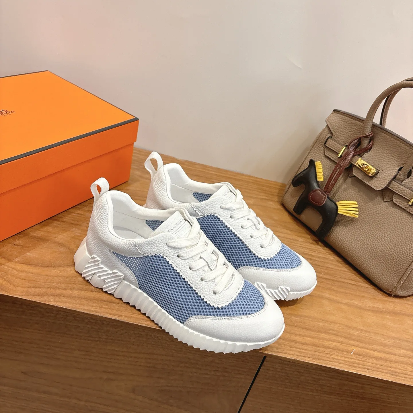 Кроссовки Женские Hermes 10031724