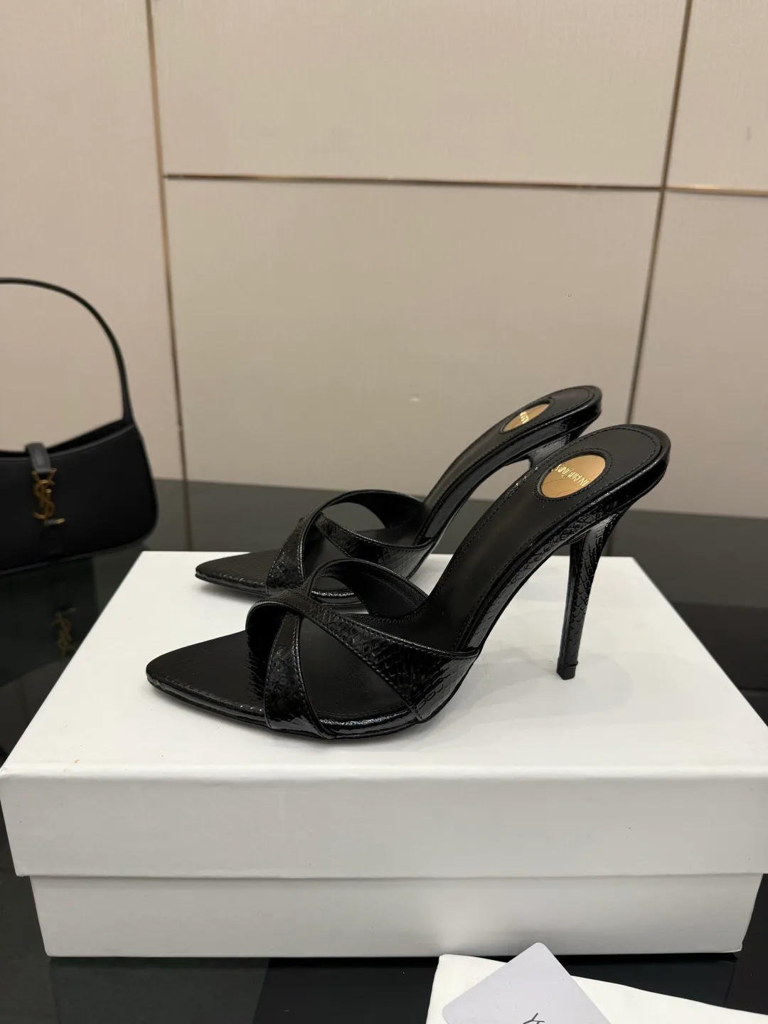 Босоножки Женские Saint Laurent 11424904