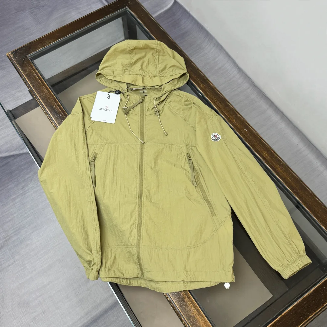 Куртки И Пуховики Мужские Moncler 17286063