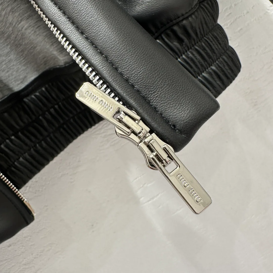 Кожаные Куртки И Дублёнки Женские Miu Miu 11175542