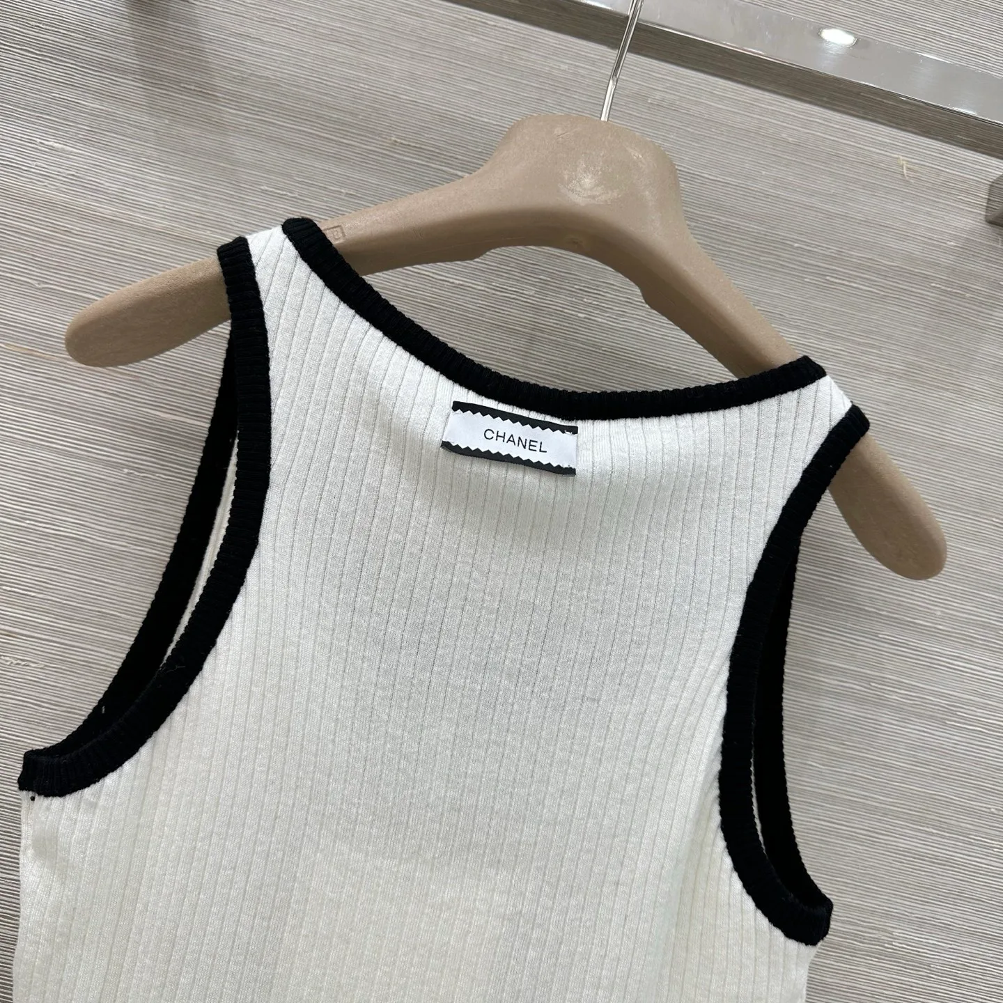 Жилеты Женские Chanel 9710946