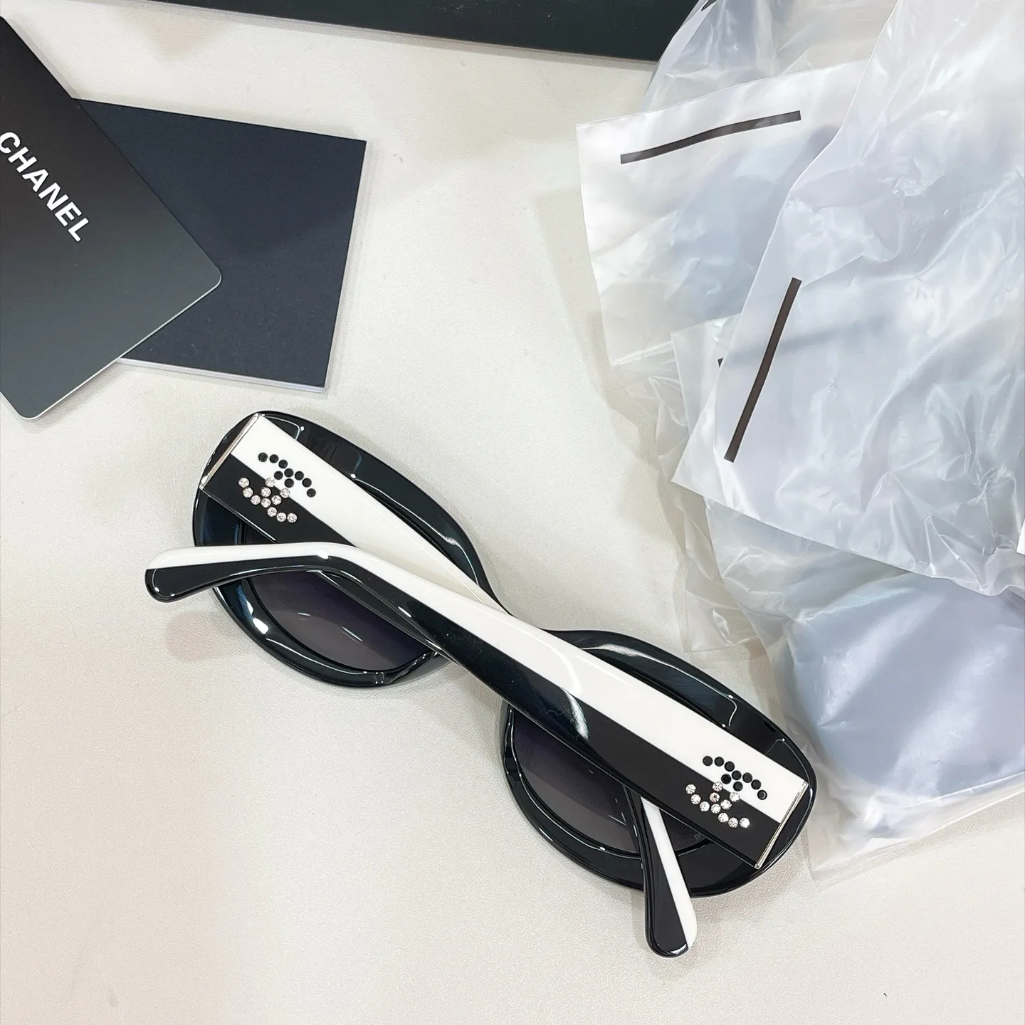 Очки Chanel 17992557