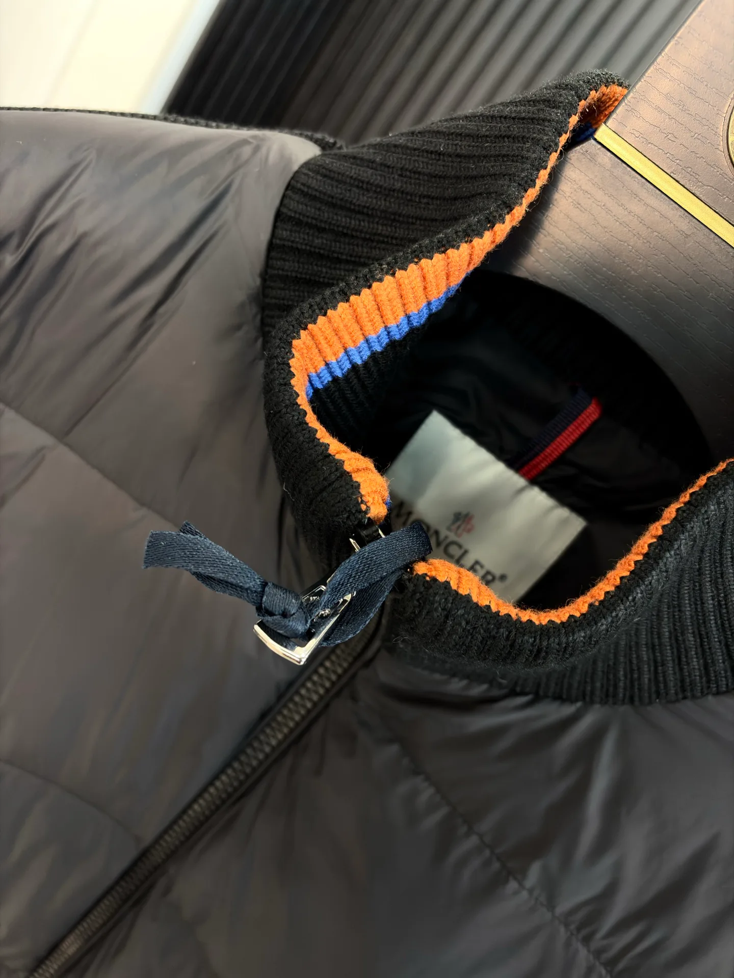 Куртки И Пуховики Мужские Moncler 18218455