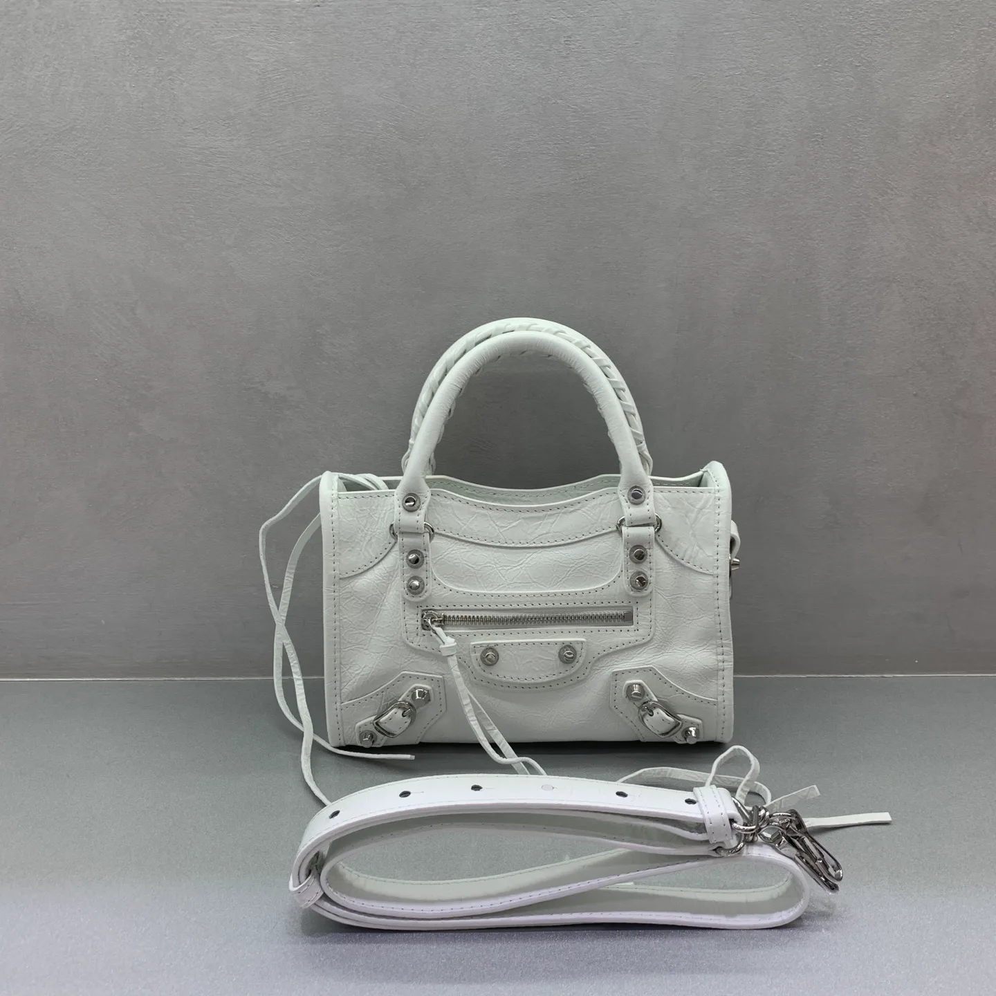 Классические Сумки Женские Balenciaga 13363977
