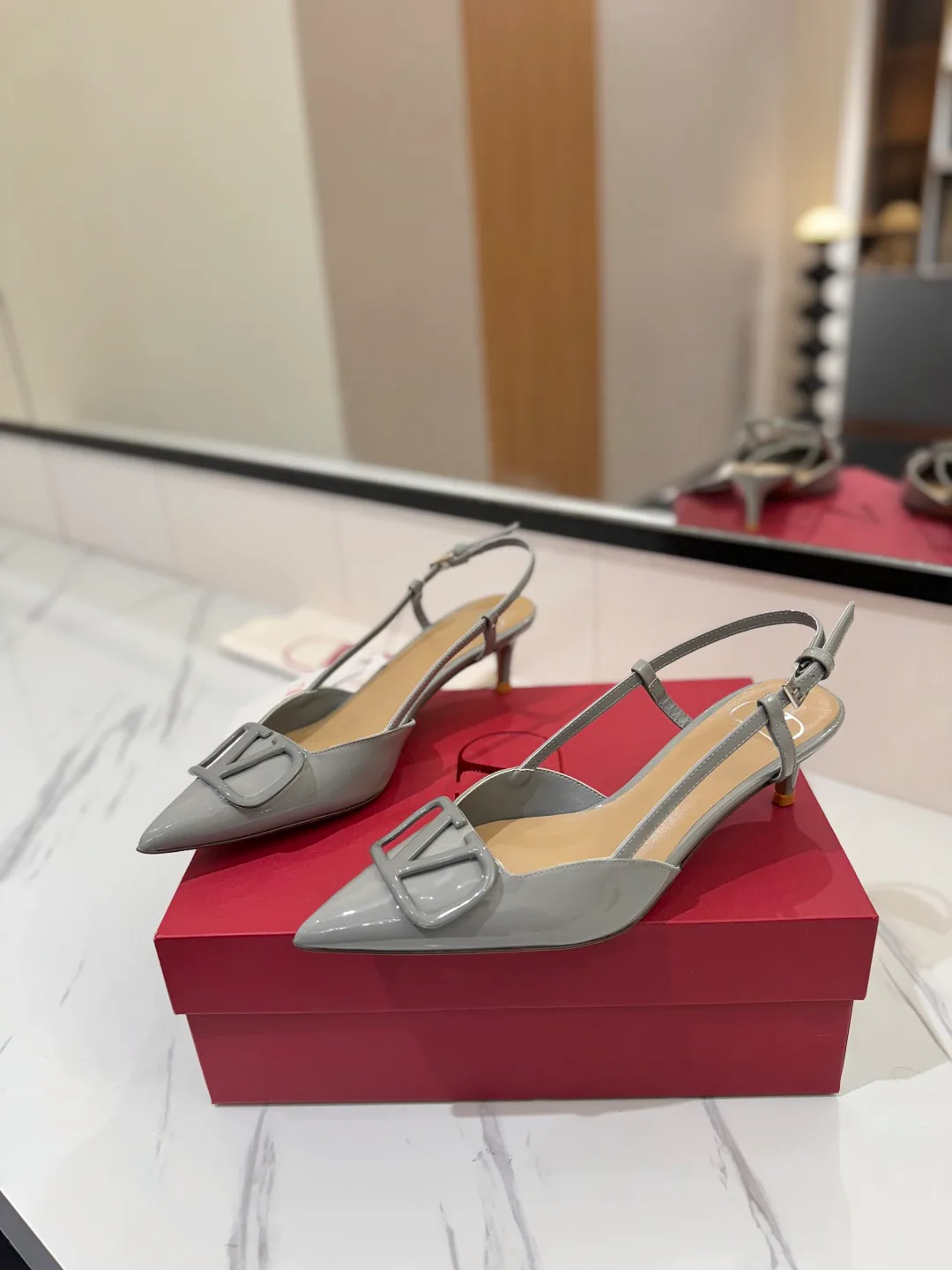 Босоножки Женские Valentino 11516237