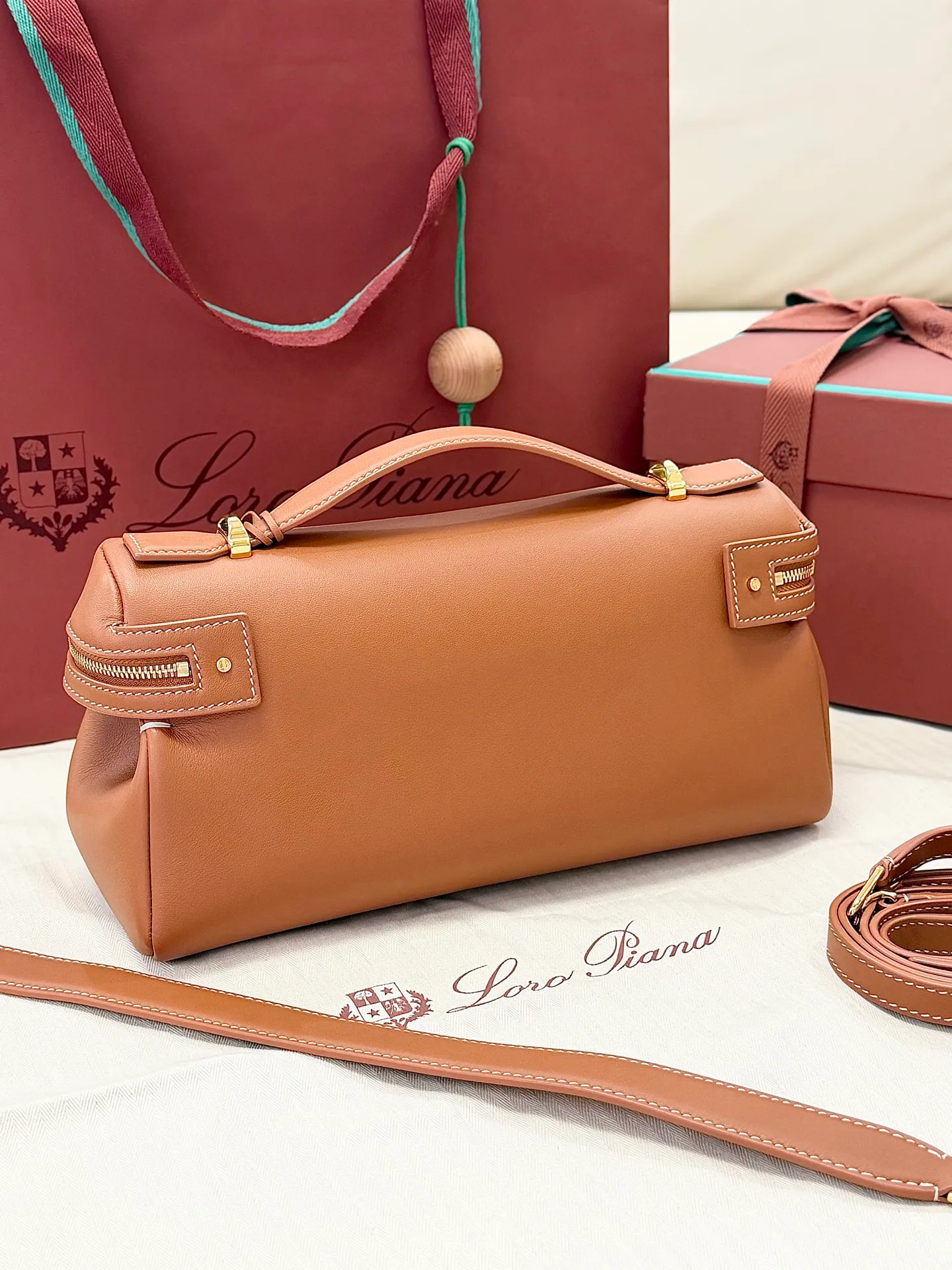 Классические Сумки Женские Loro Piana 17692345