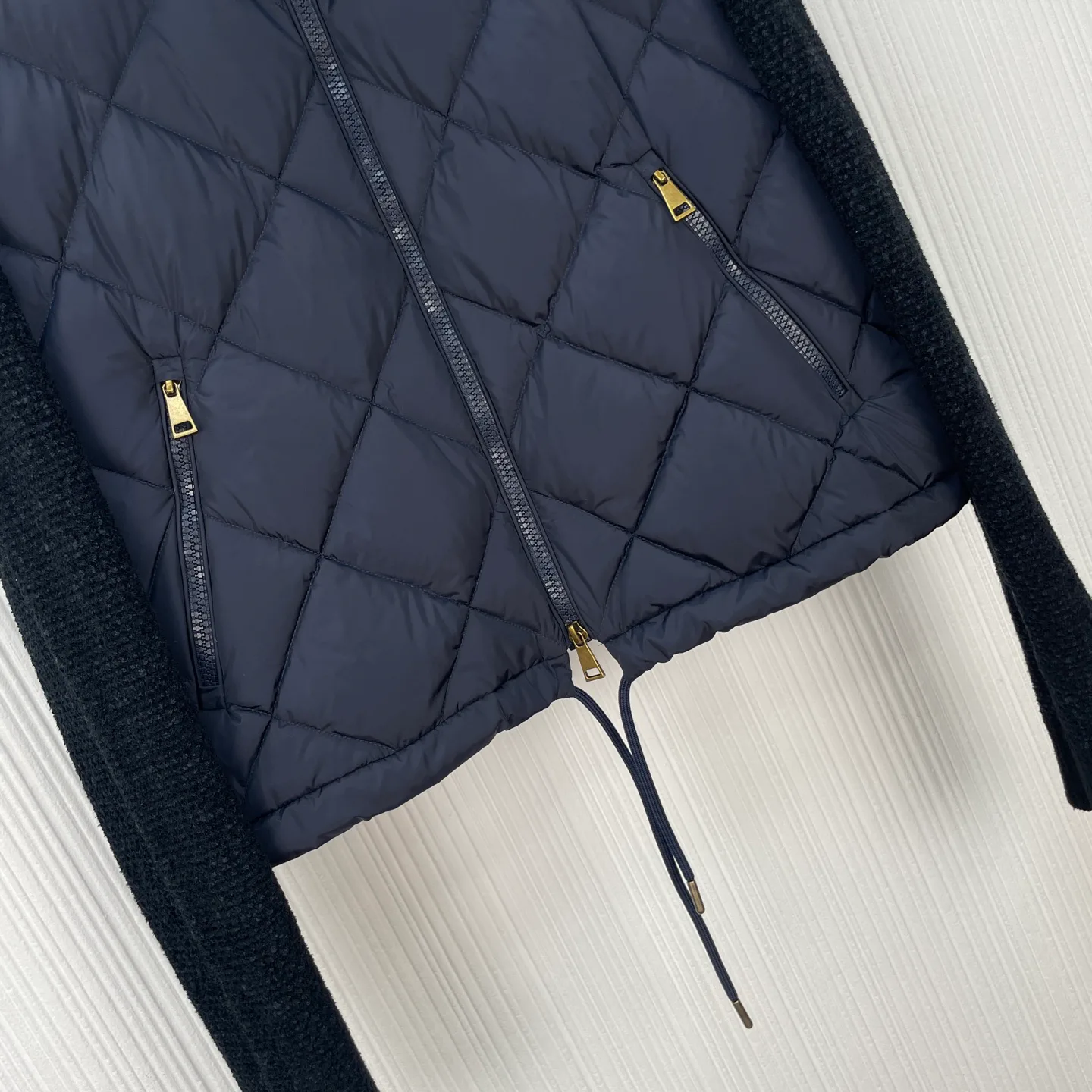 Куртки И Пуховики Женские Moncler 19111924