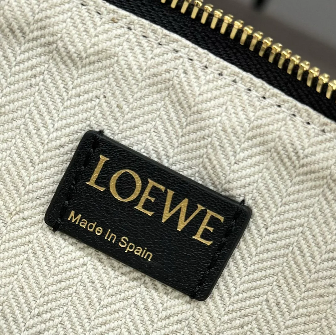 Клатчи Женские Loewe 18116452