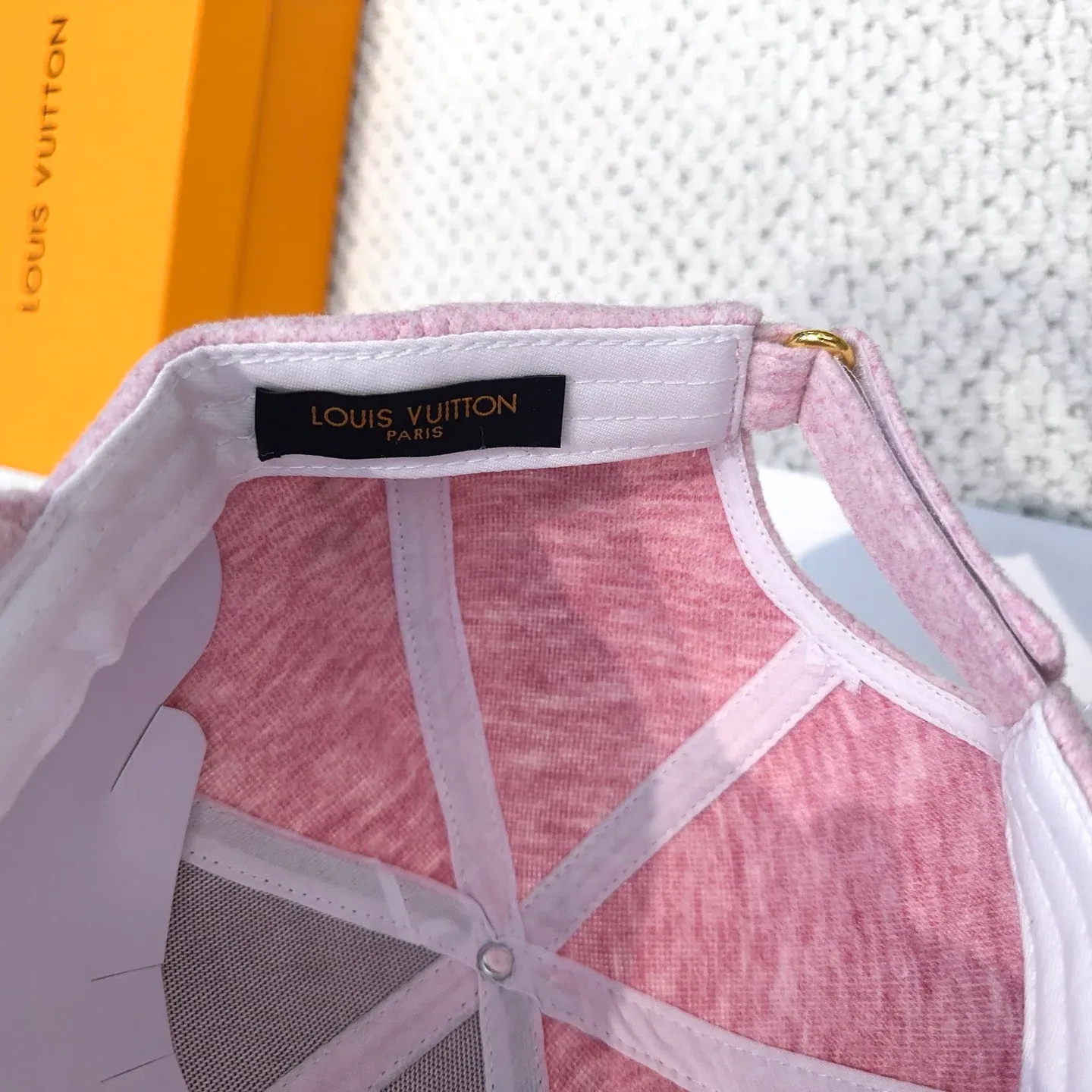 Головные Уборы Louis Vuitton 980977