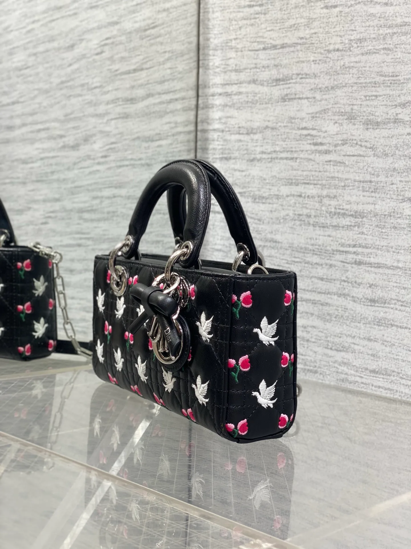 Классические Сумки Женские Christian Dior 17601330