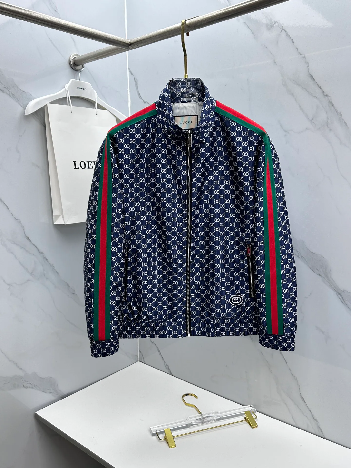 Куртки И Пуховики Мужские Gucci 18246767