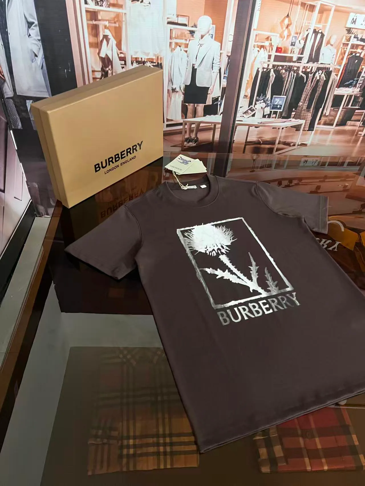 Футболки Женские Burberry 9867380