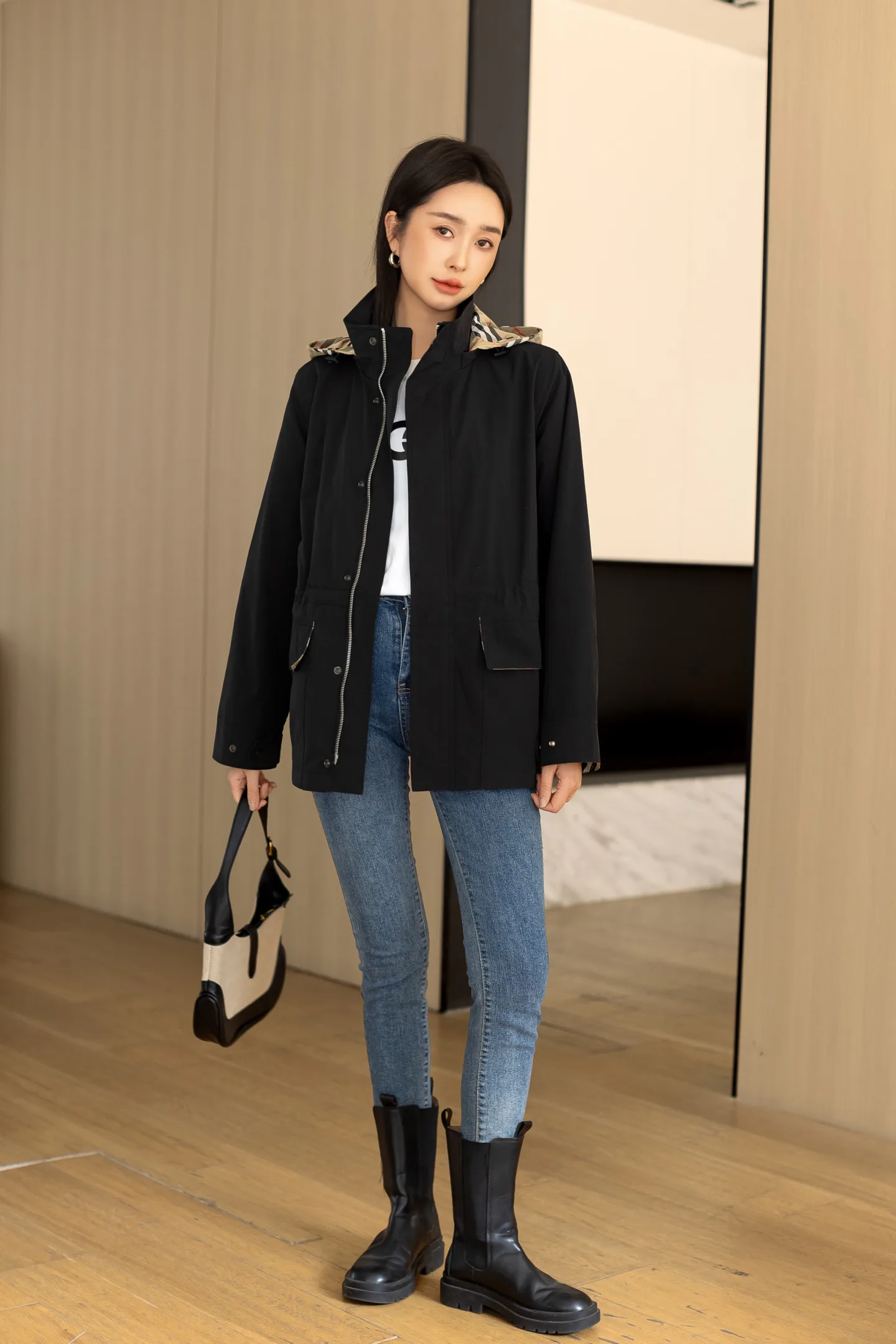 Куртки И Пуховики Женские Burberry 11698734