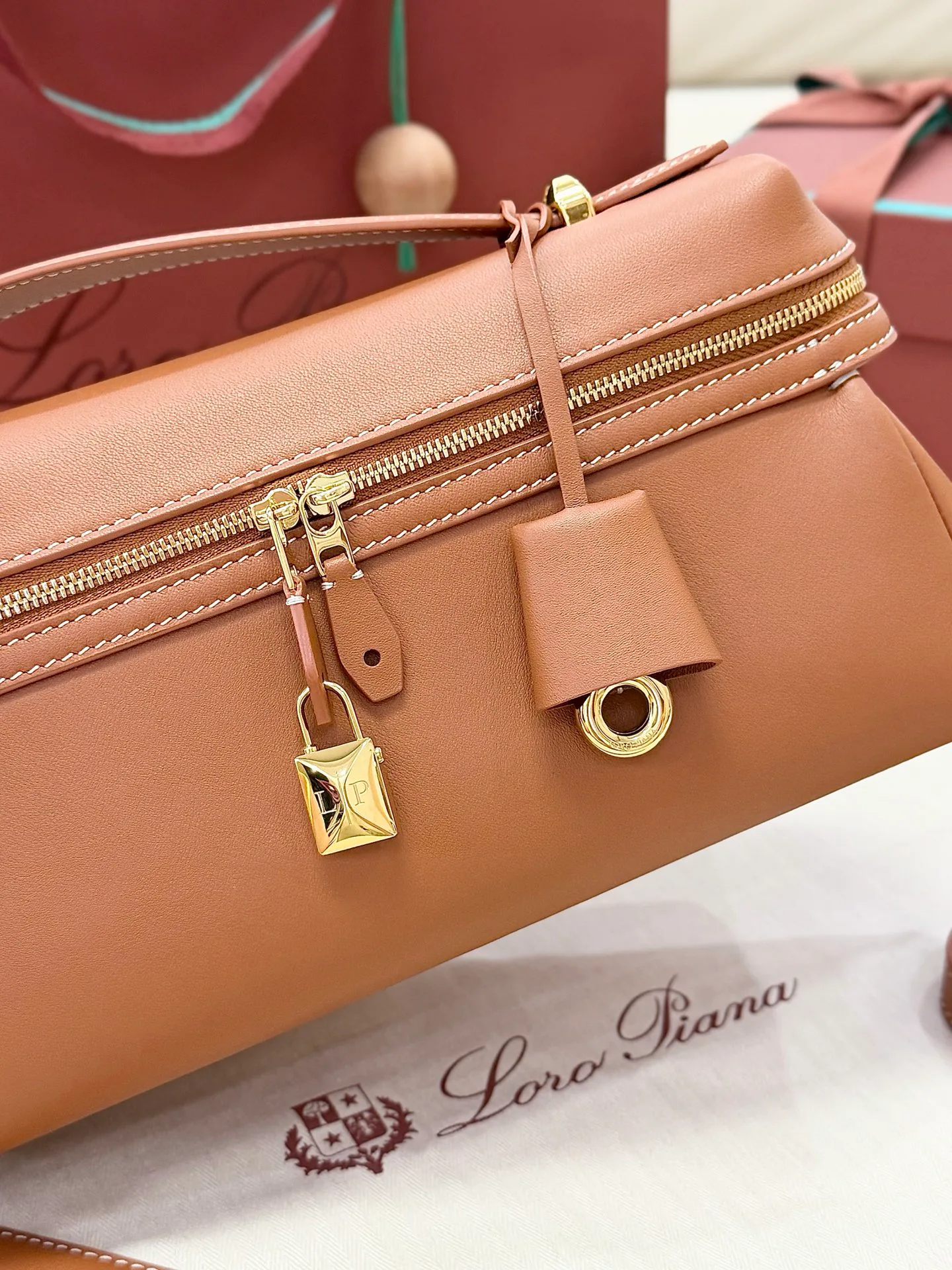 Классические Сумки Женские Loro Piana 17692345