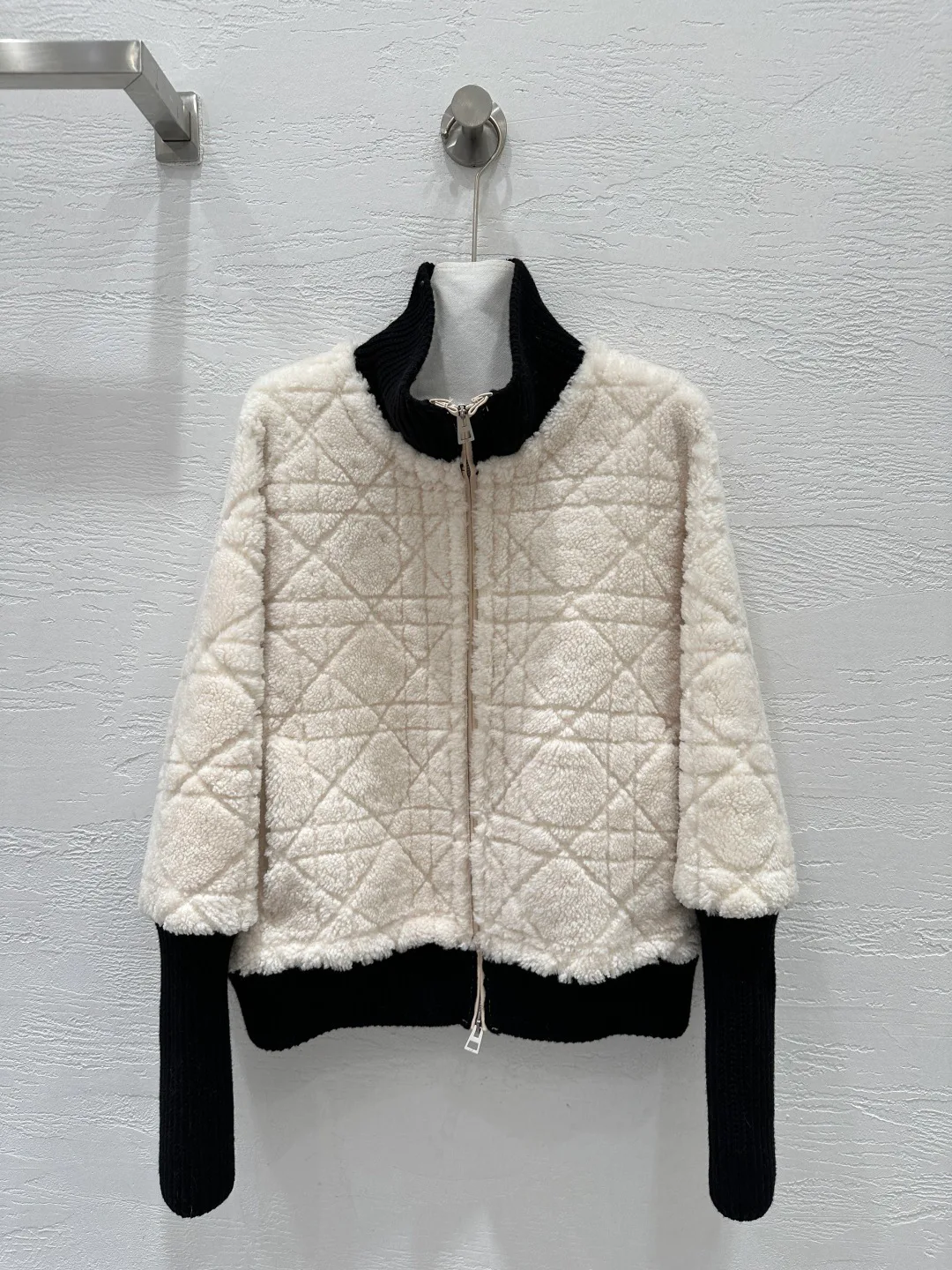 Куртки И Пуховики Женские Christian Dior 409114