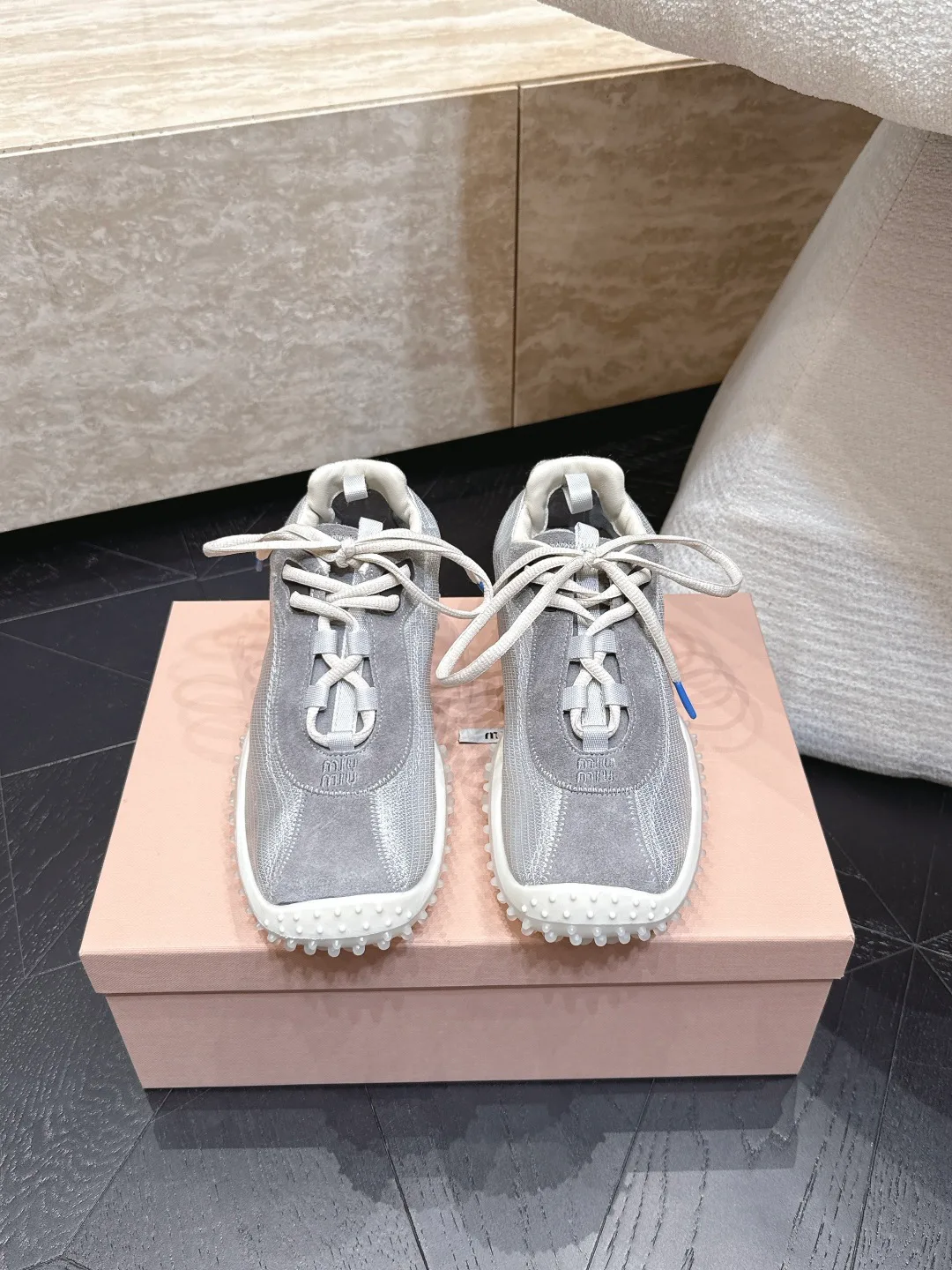 Кроссовки Женские Miu Miu 17366641