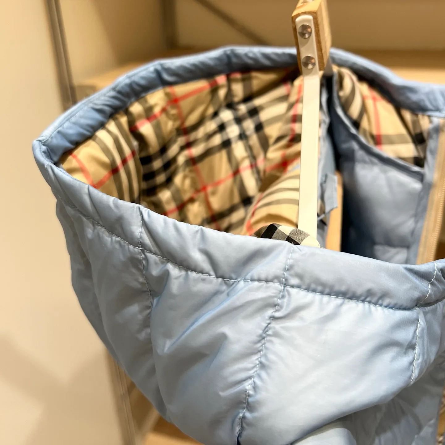 Куртки И Пуховики Женские Burberry 18110900
