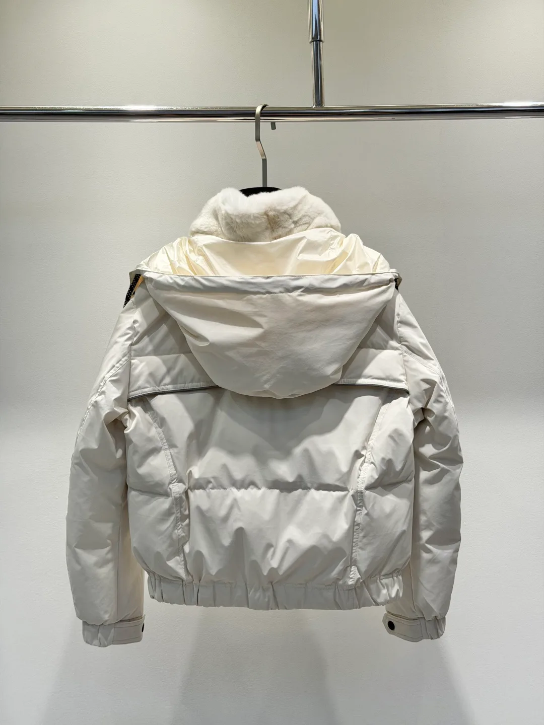 Куртки И Пуховики Женские Moncler 20099729