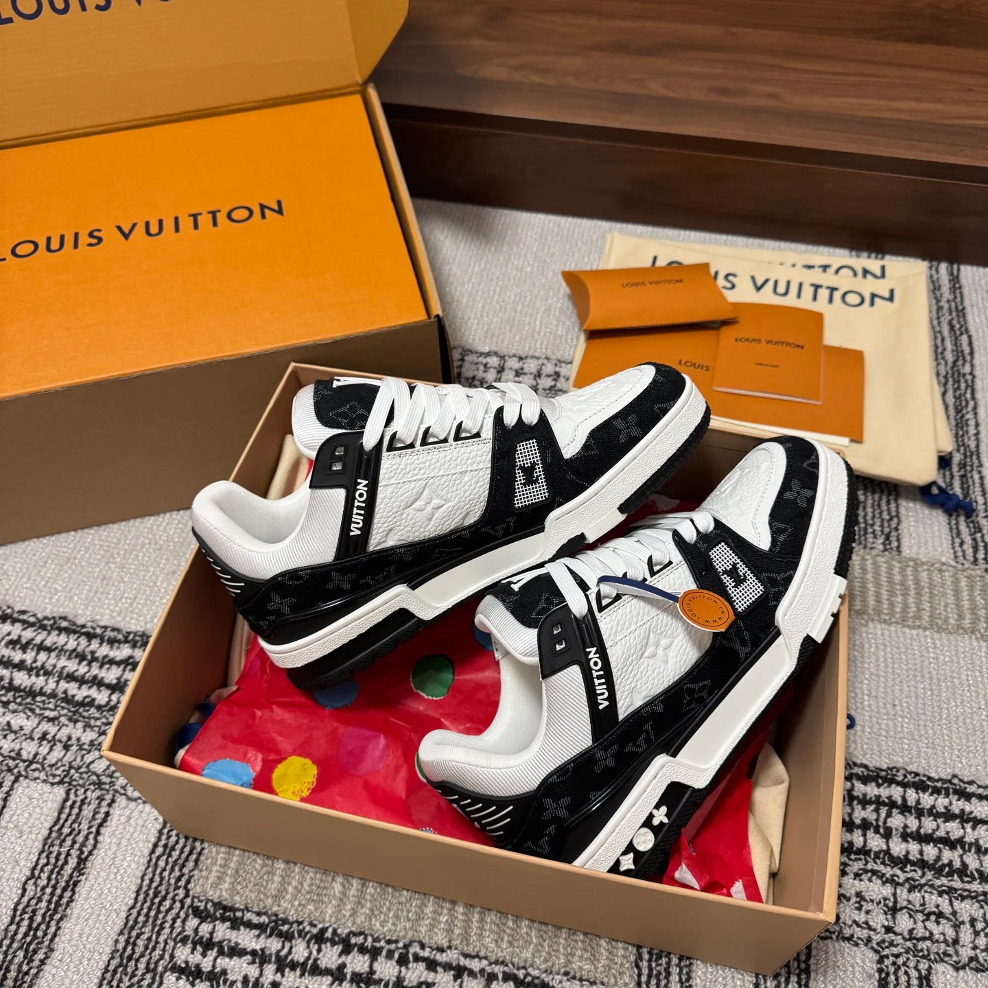 Кроссовки Женские Louis Vuitton 1546762