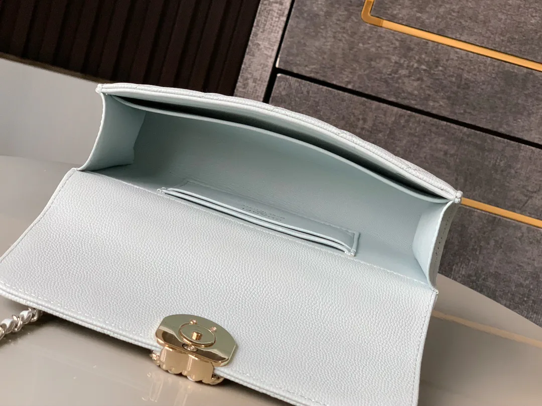 Сумки На Ремне Женские Chanel 71277