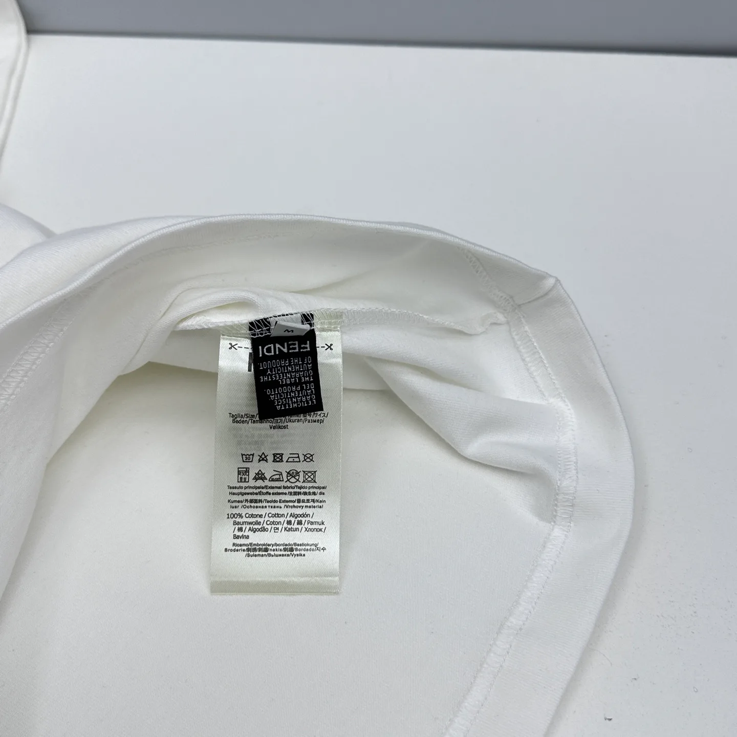 Футболки Женские Fendi 2237393