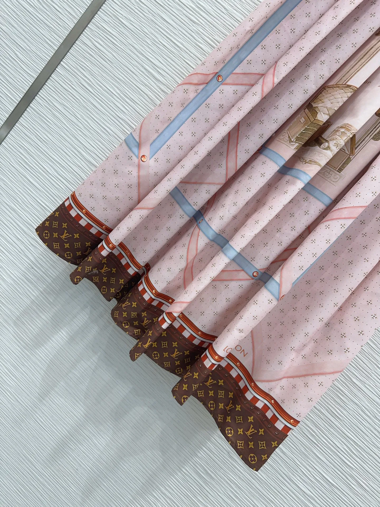 Рубашки Женские Louis Vuitton 13448207