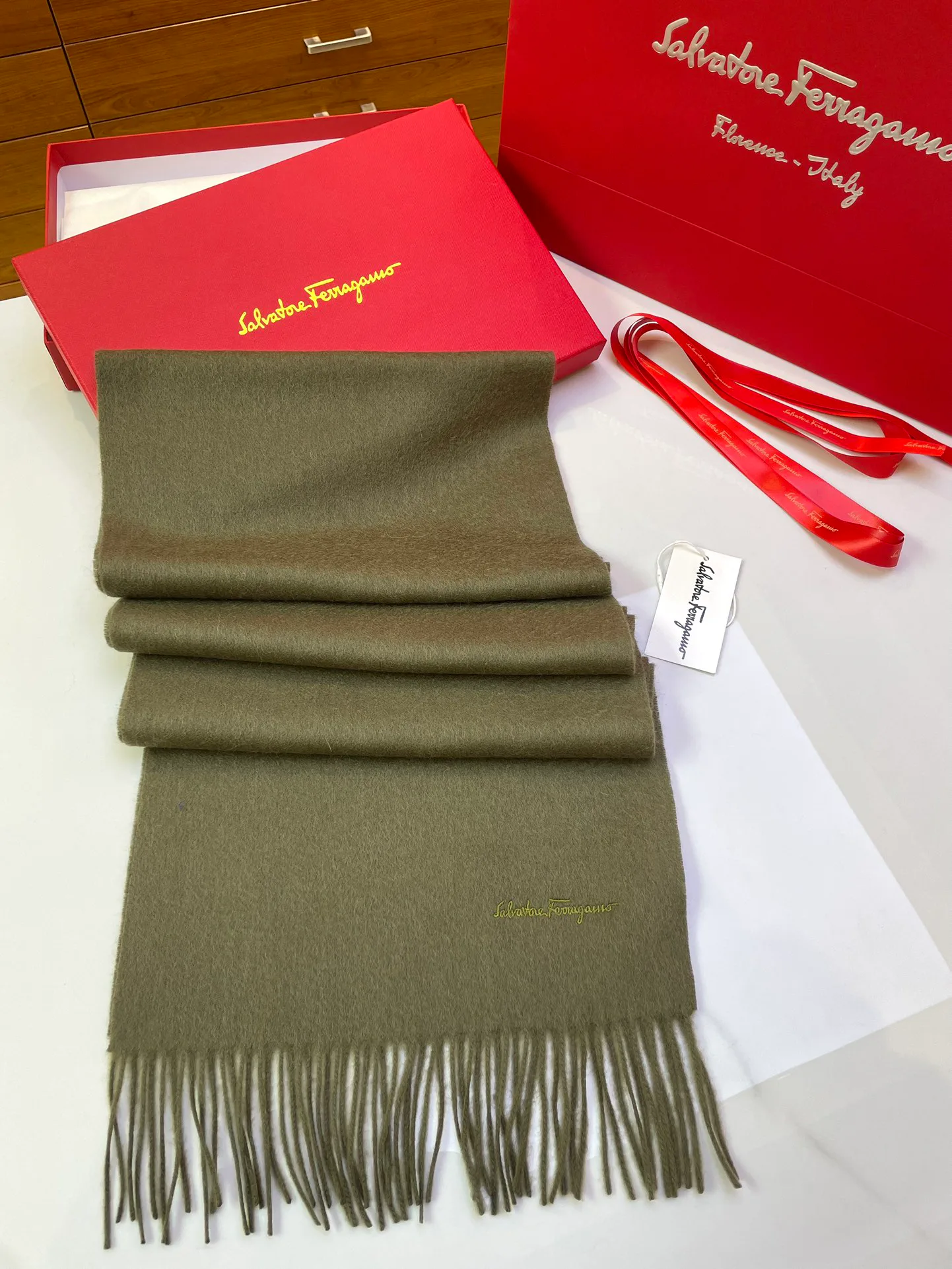 Шарфы Salvatore Ferragamo 76793