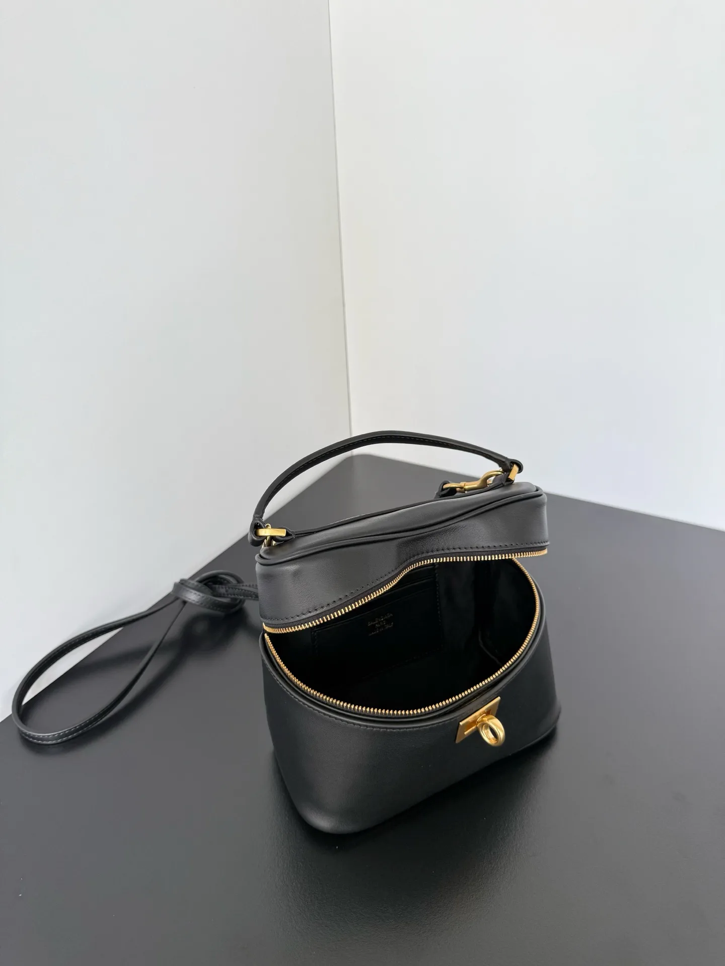 Клатчи Женские Balenciaga 11451448