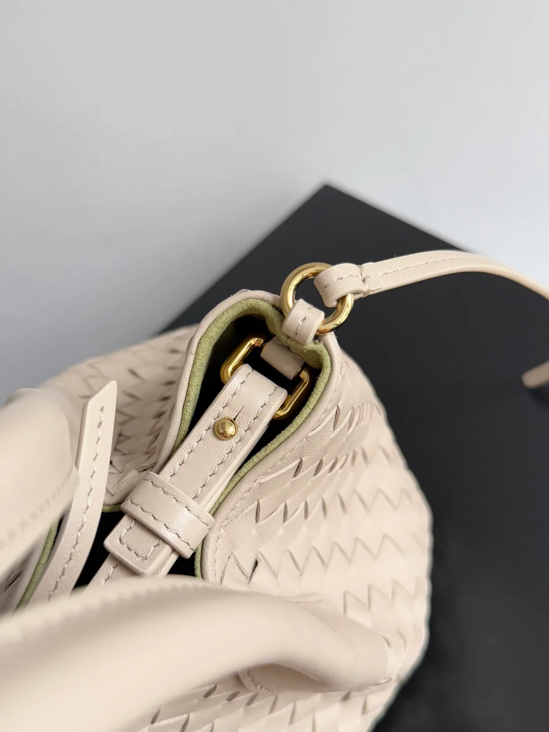 Классические Сумки Женские Bottega Veneta 11023526