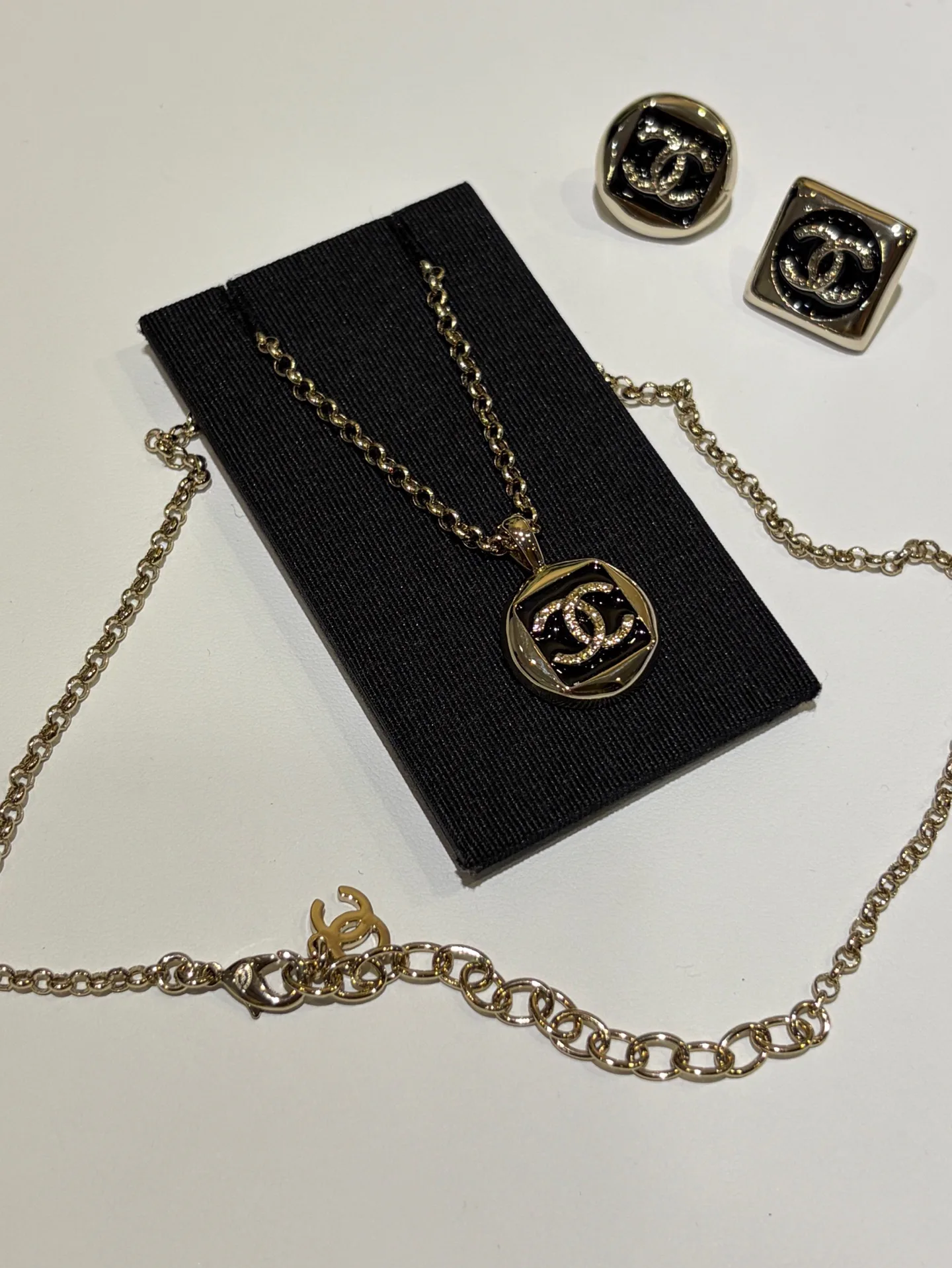 Бижутерия Chanel 893931