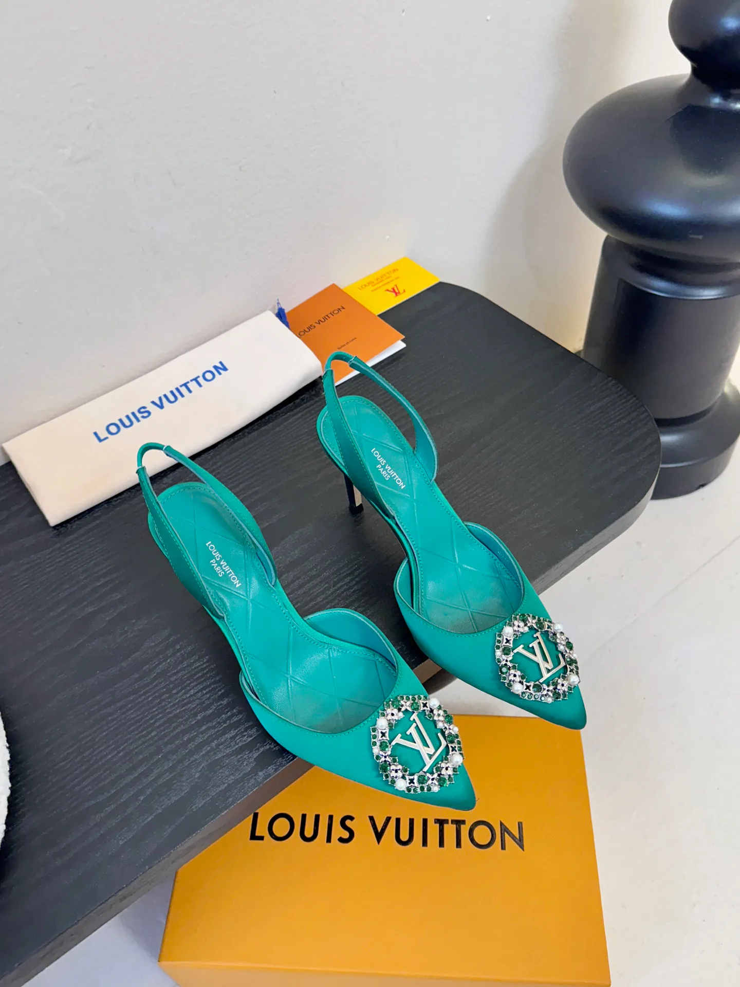 Босоножки Женские Louis Vuitton 2169010