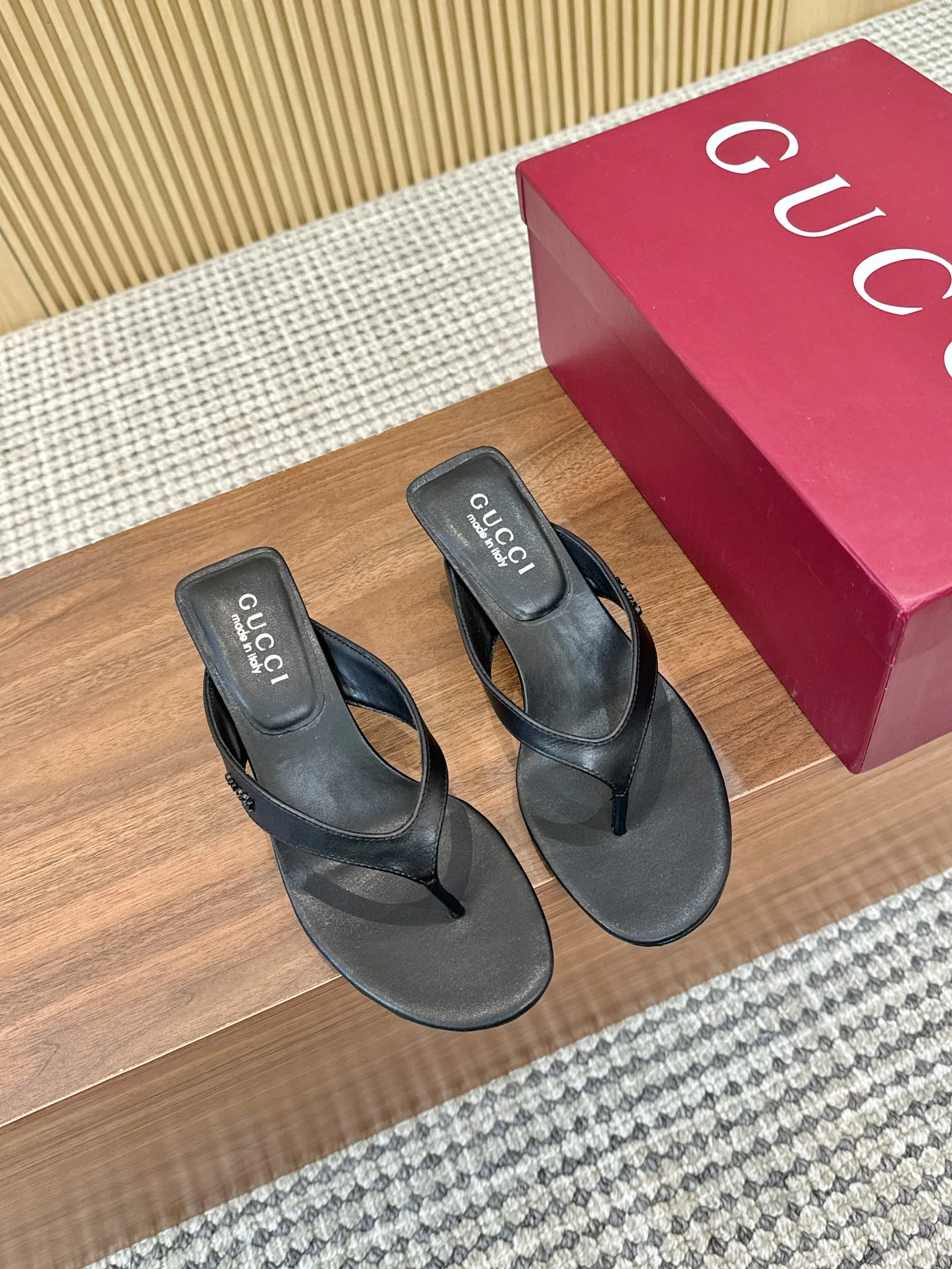 Босоножки Женские Gucci 13480539