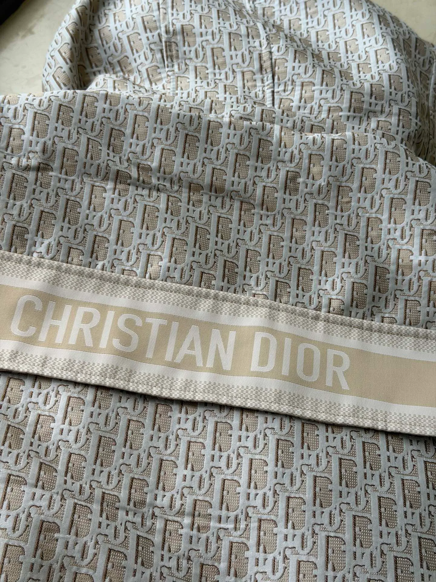 Куртки И Пуховики Женские Christian Dior 18885478