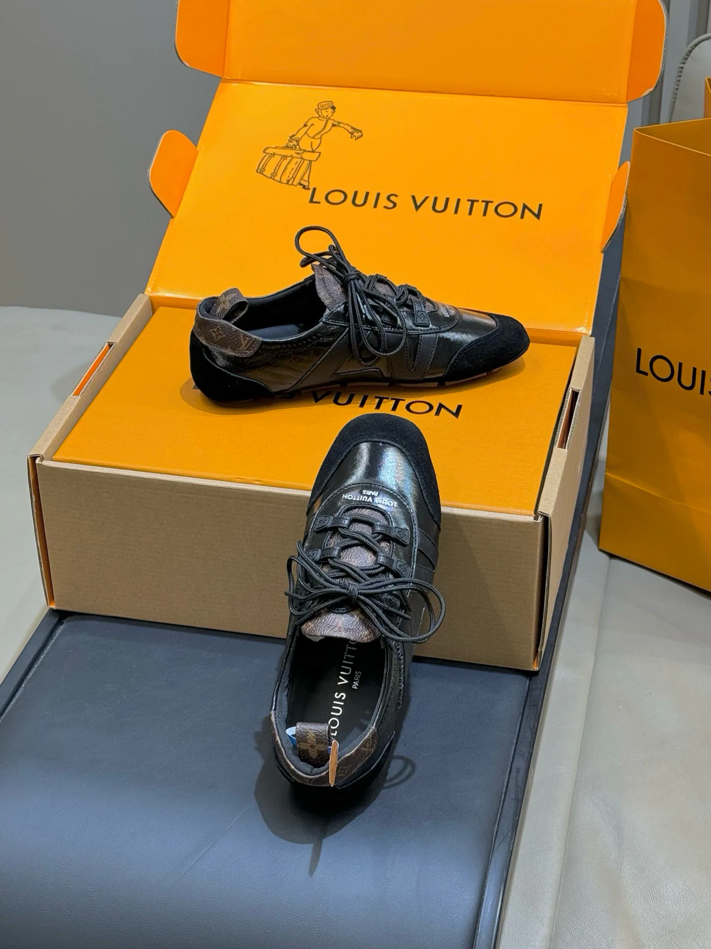 Кроссовки Женские Louis Vuitton 1280031