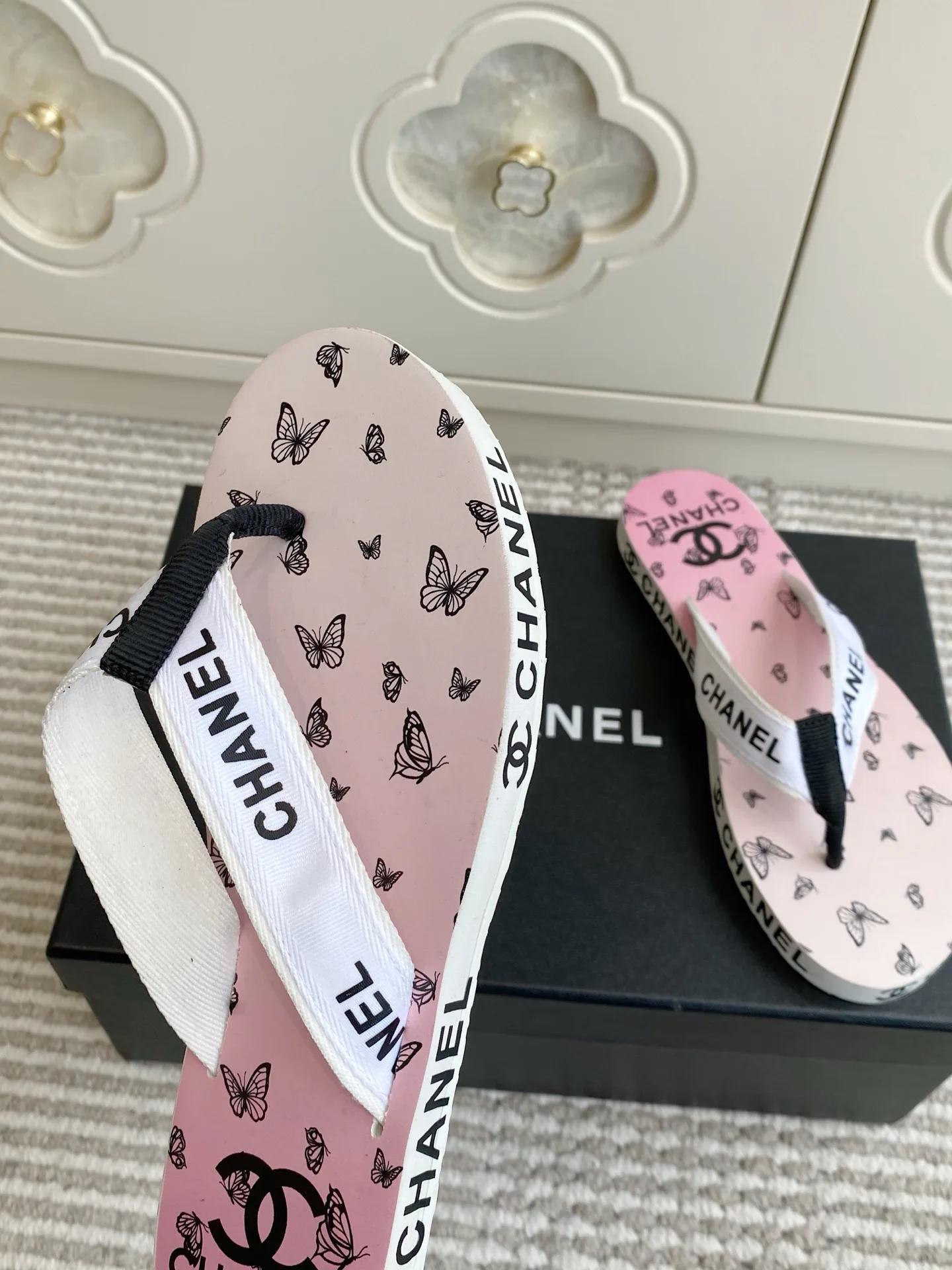 Шлепанцы Женские Chanel 11909731