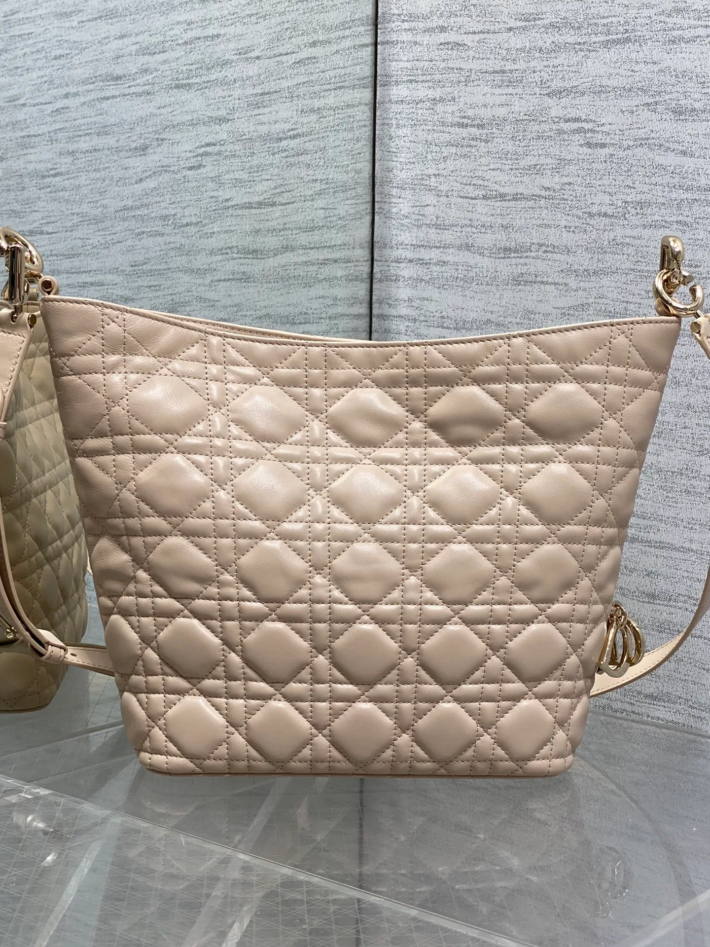 Классические Сумки Женские Christian Dior 18242112