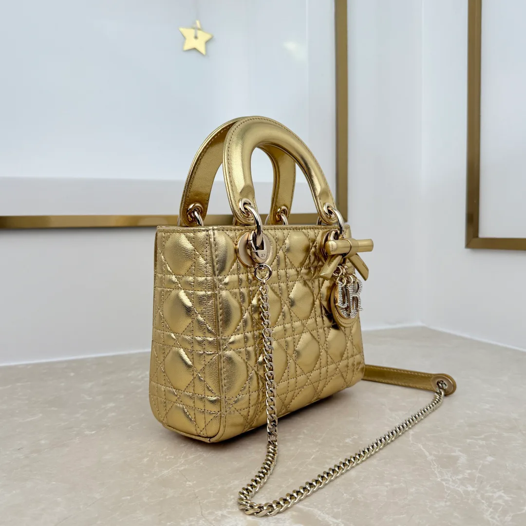 Классические Сумки Женские Christian Dior 18116224