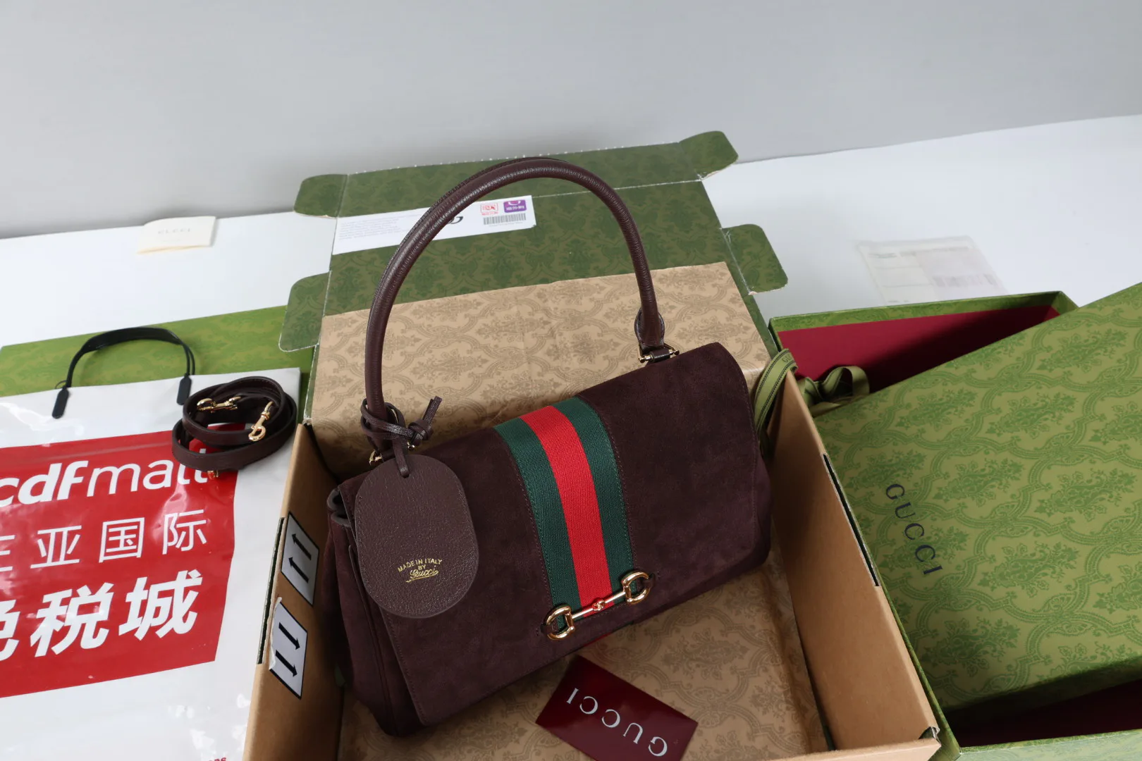 Классические Сумки Женские Gucci 18250564